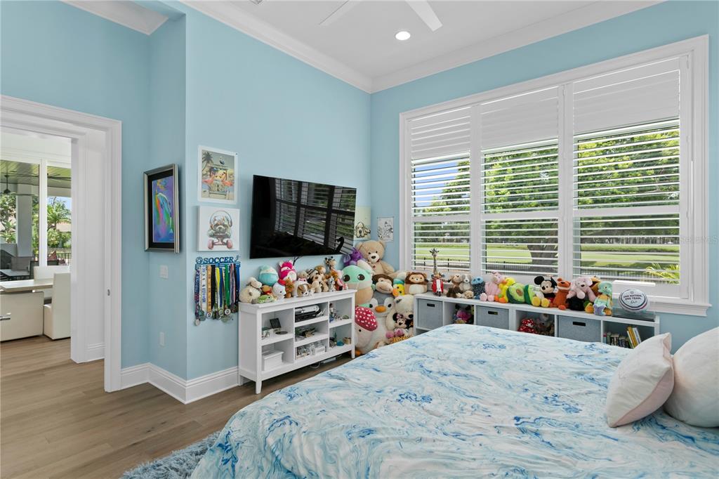 SNELL ISLE SHORES ADD - Residential