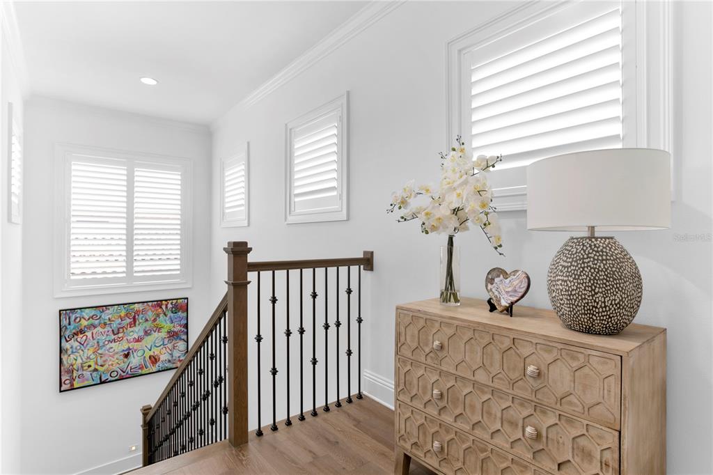 SNELL ISLE SHORES ADD - Residential