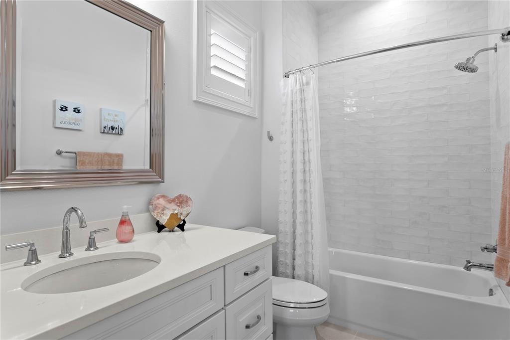 SNELL ISLE SHORES ADD - Residential