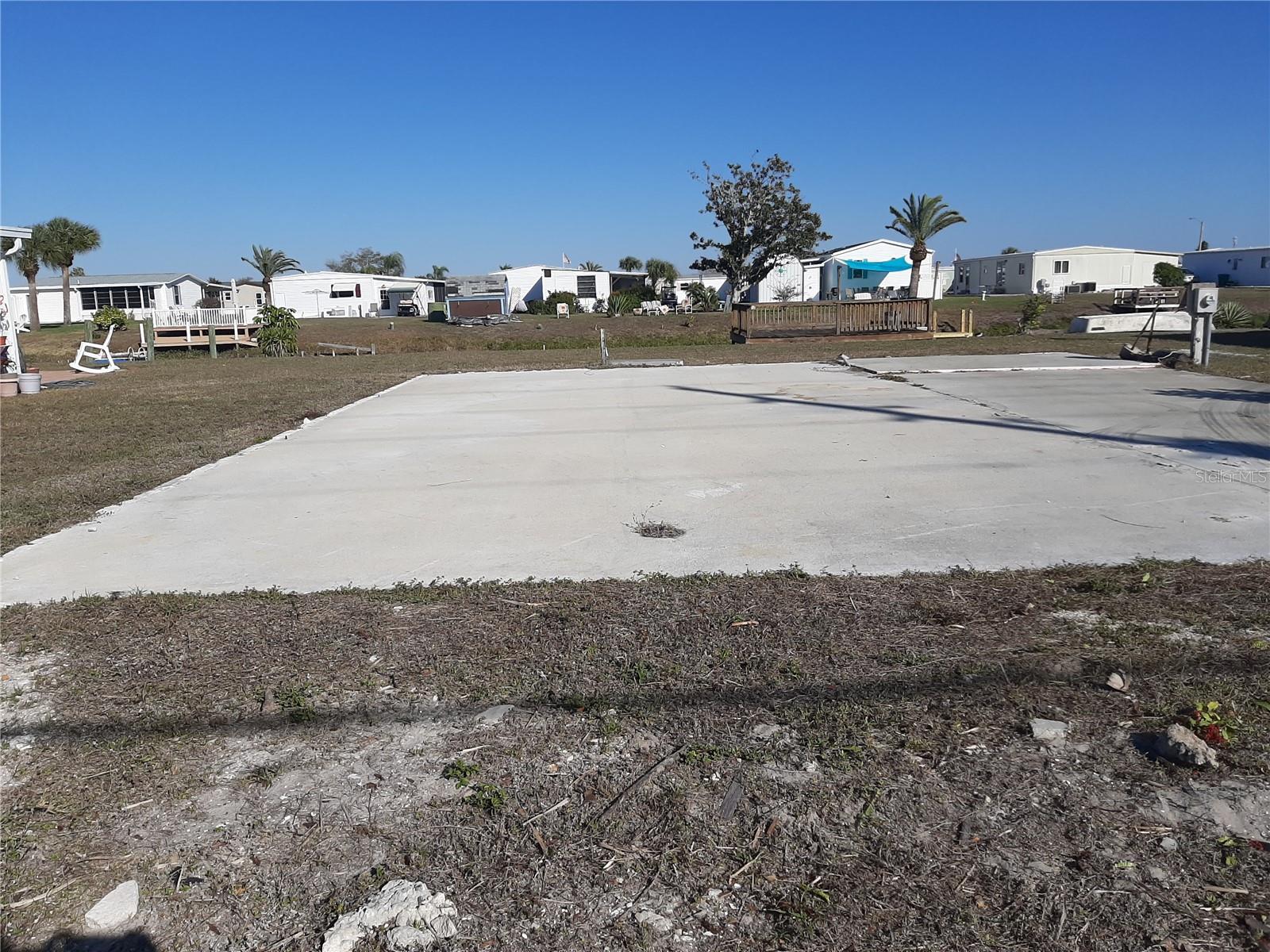 HOLIDAY MOB ESTATES 2ND ADD - Land