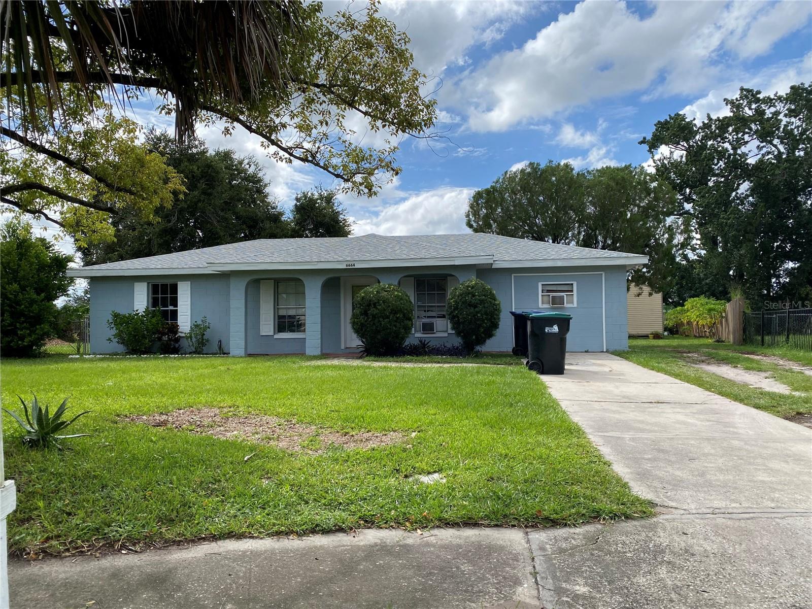 Nestled on an expansive, nearly one-third -acre lot in the heart of Orlando this property provided both spaces and convenience.