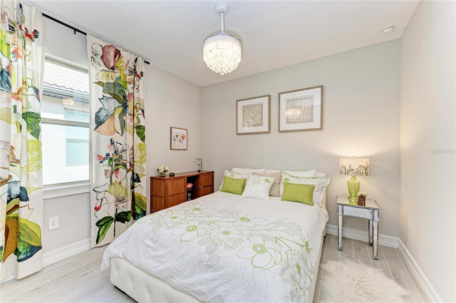 TOSCANA ISLES - Residential