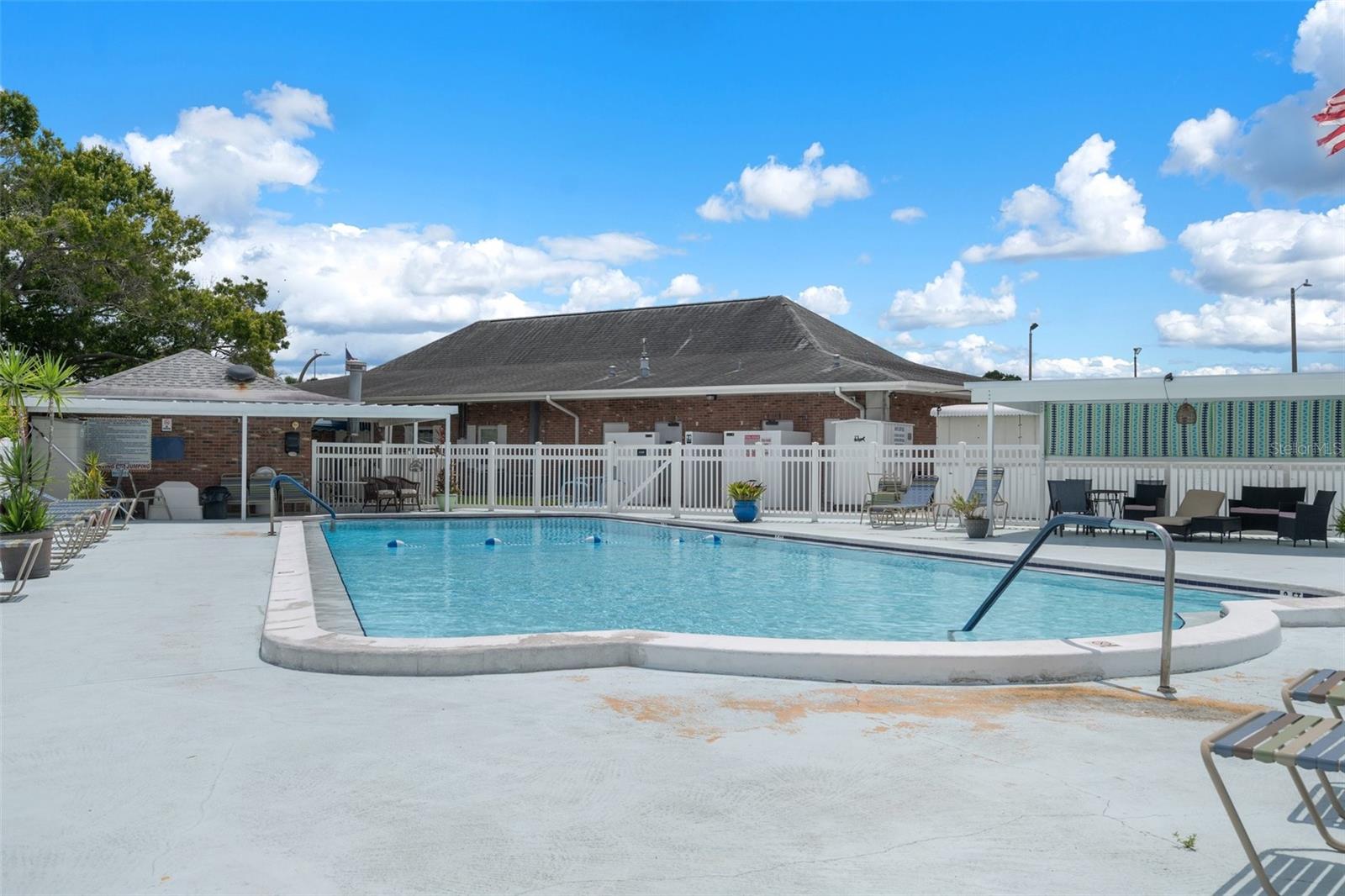 SPRINGWOOD VILLAS - Residential