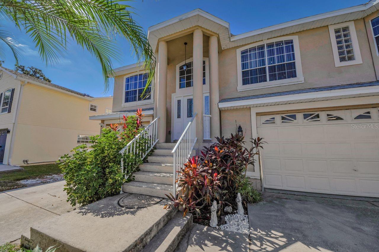 TROPIC SHORES - Residential