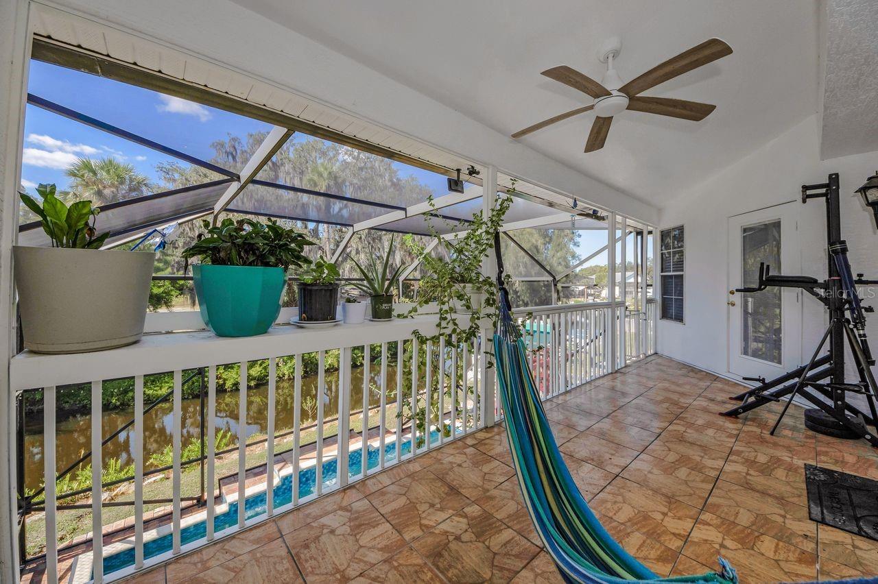 TROPIC SHORES - Residential