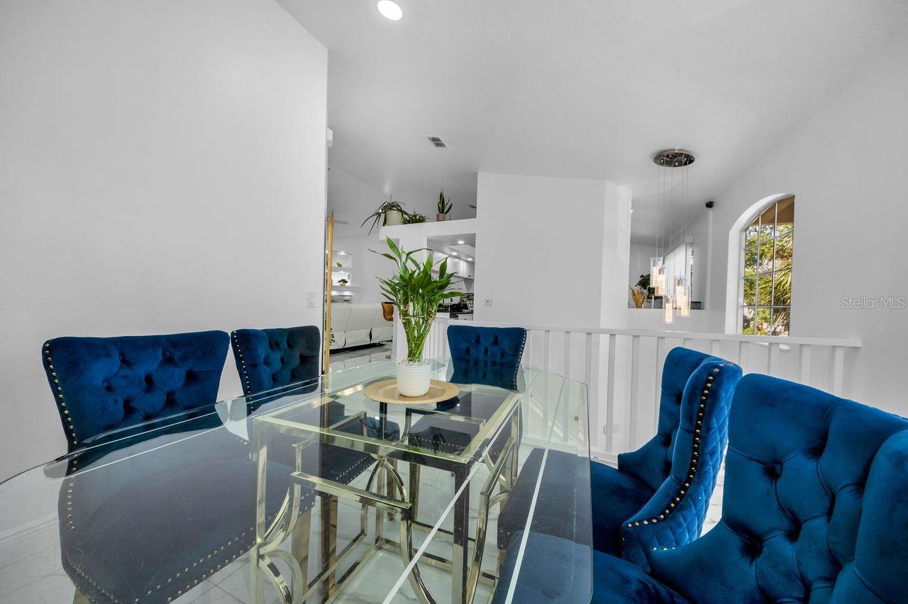 TROPIC SHORES - Residential