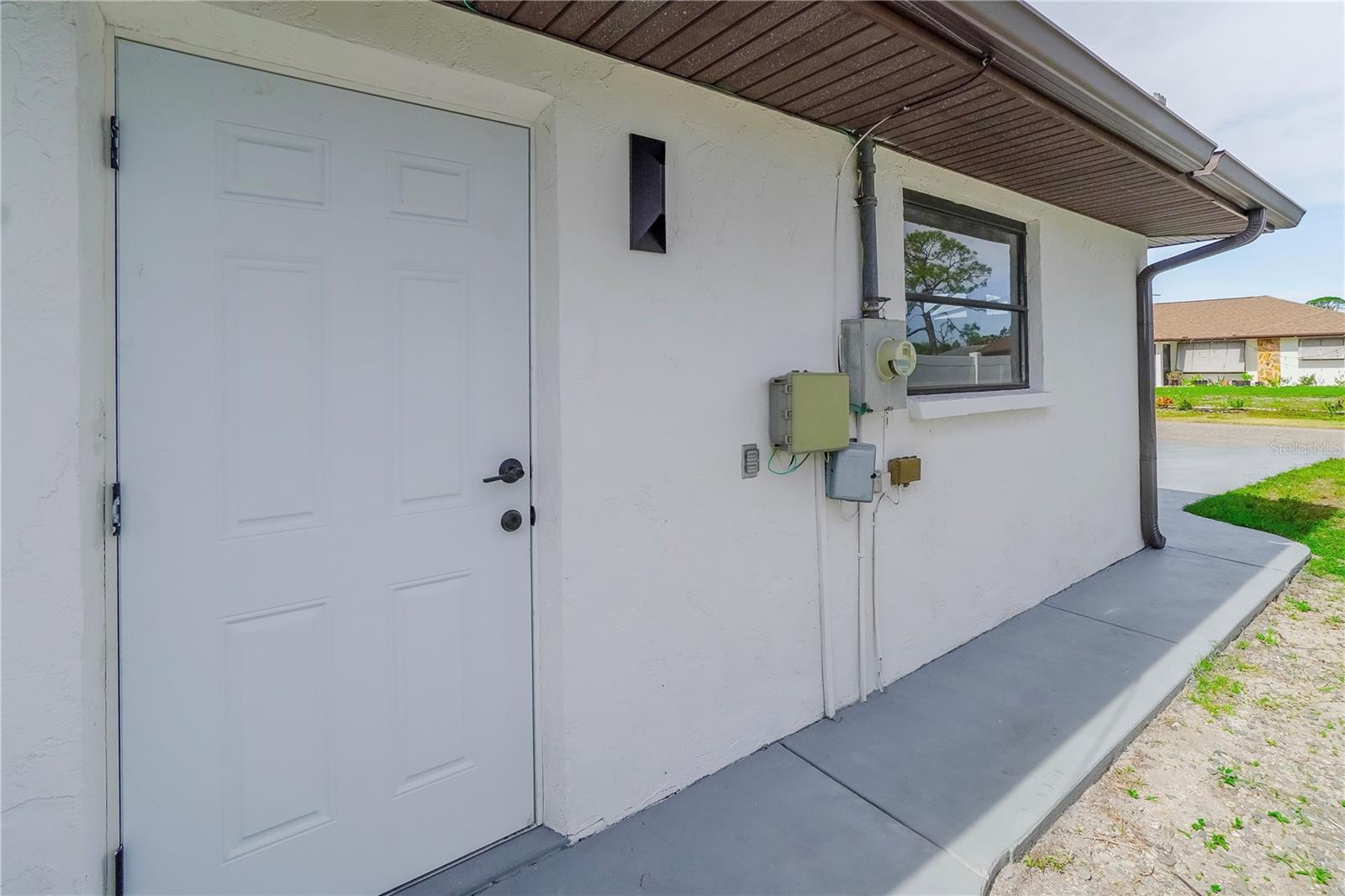 WARM MINERAL SPGS - Residential