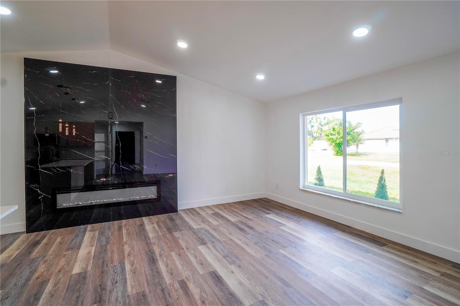 WARM MINERAL SPGS - Residential