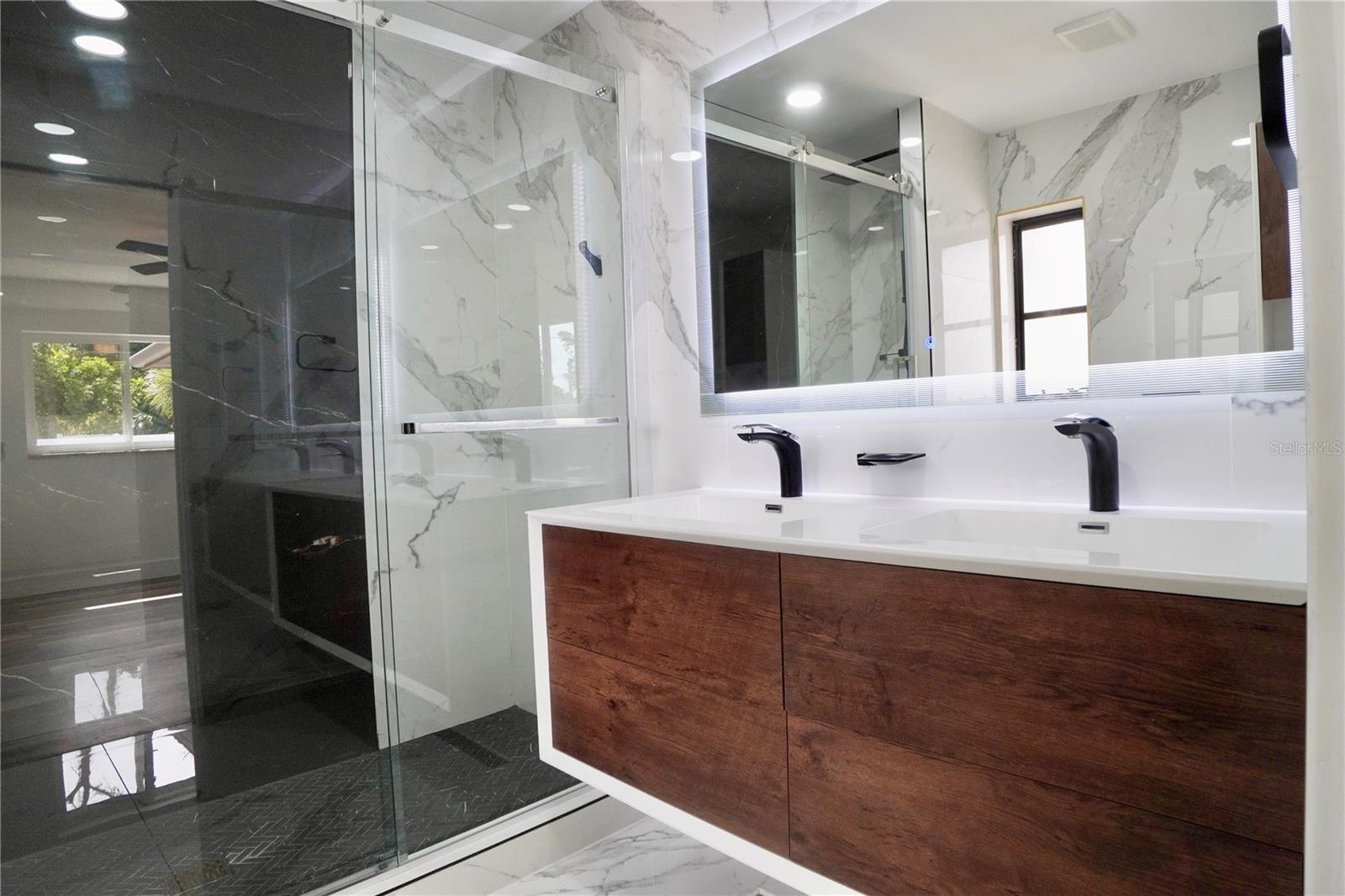 WARM MINERAL SPGS - Residential