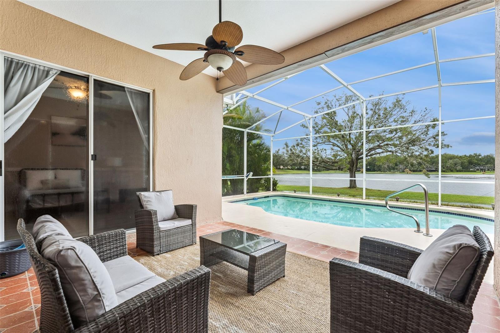 CARRINGTON PARK - Residential