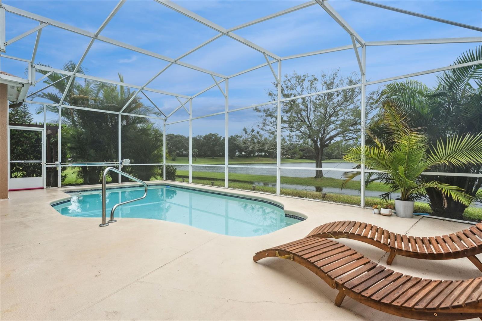 CARRINGTON PARK - Residential