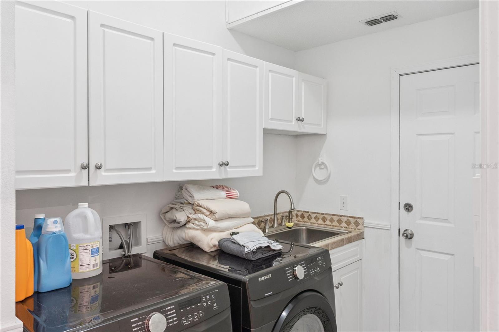 CARRINGTON PARK - Residential