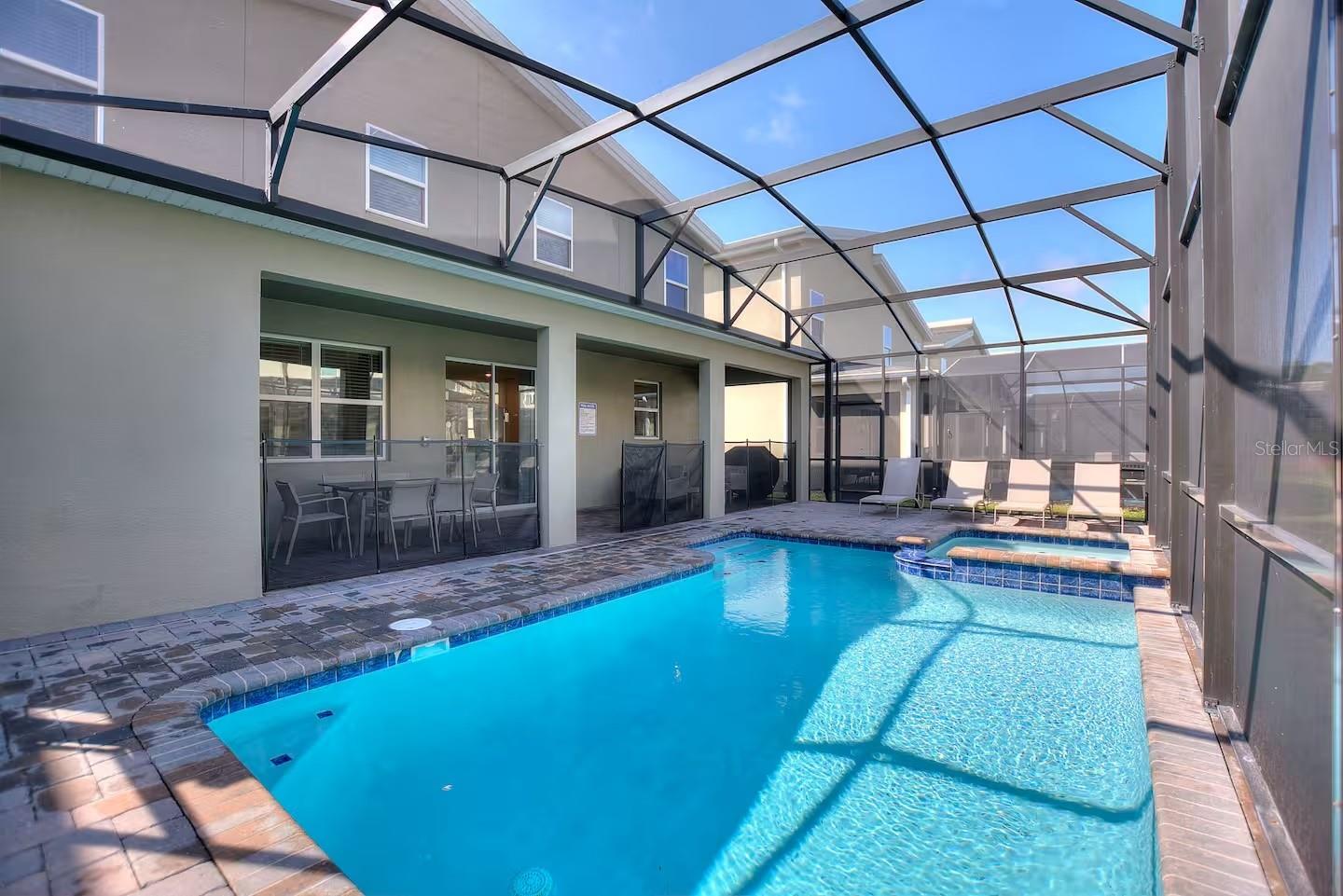 COVE AT STOREY LAKE II - Residential