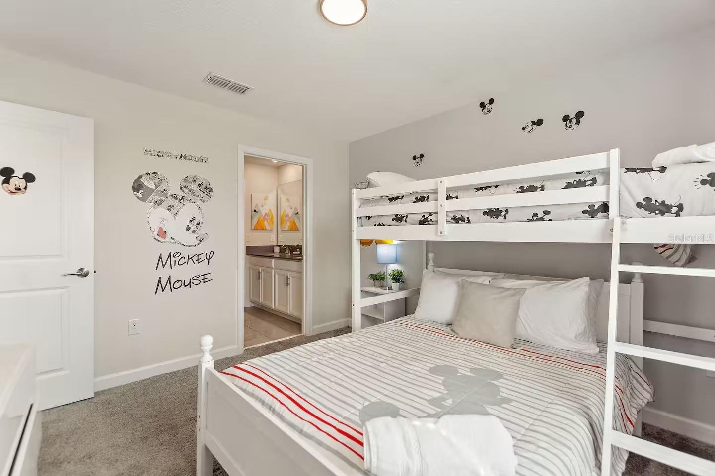 COVE AT STOREY LAKE II - Residential