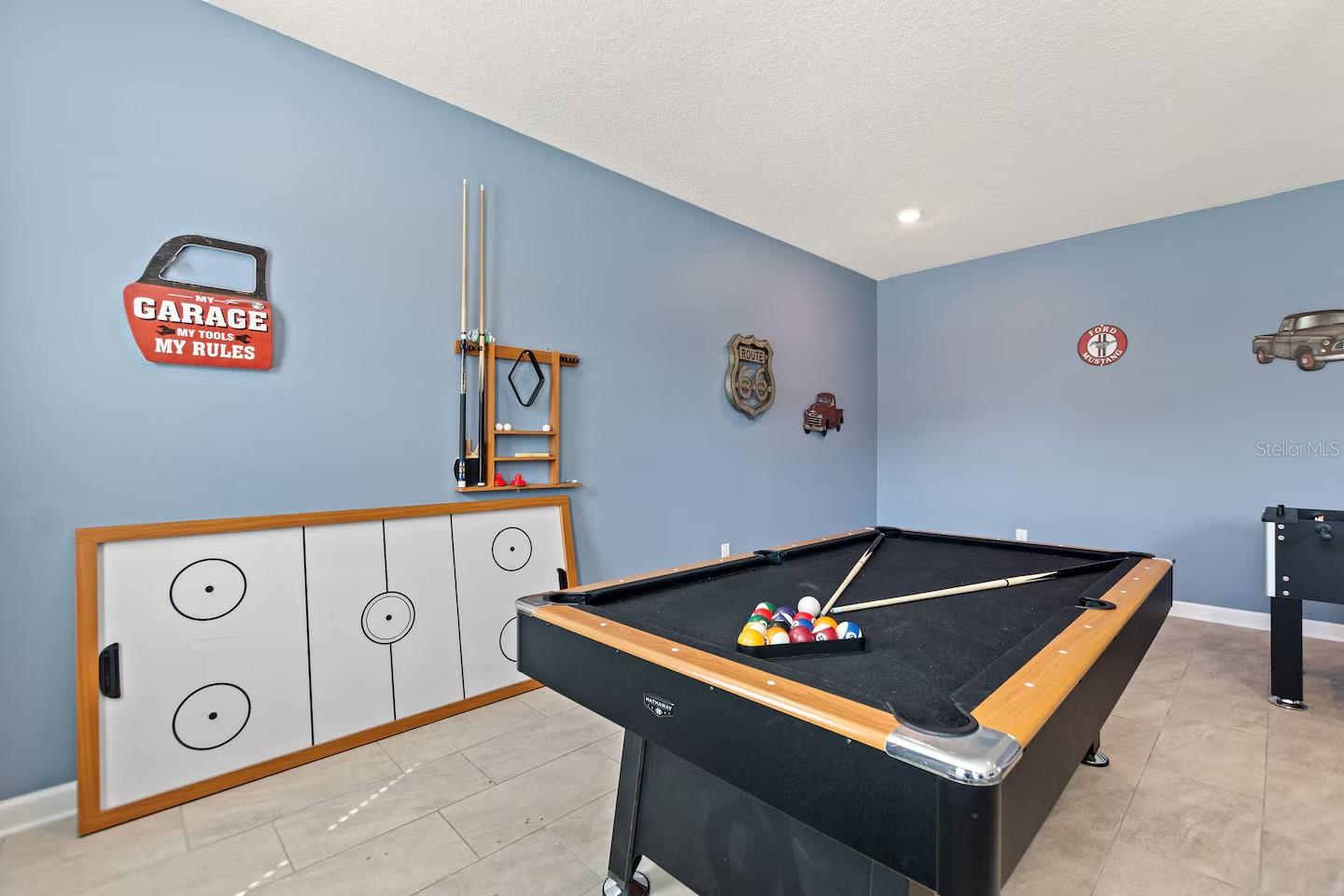 COVE AT STOREY LAKE II - Residential