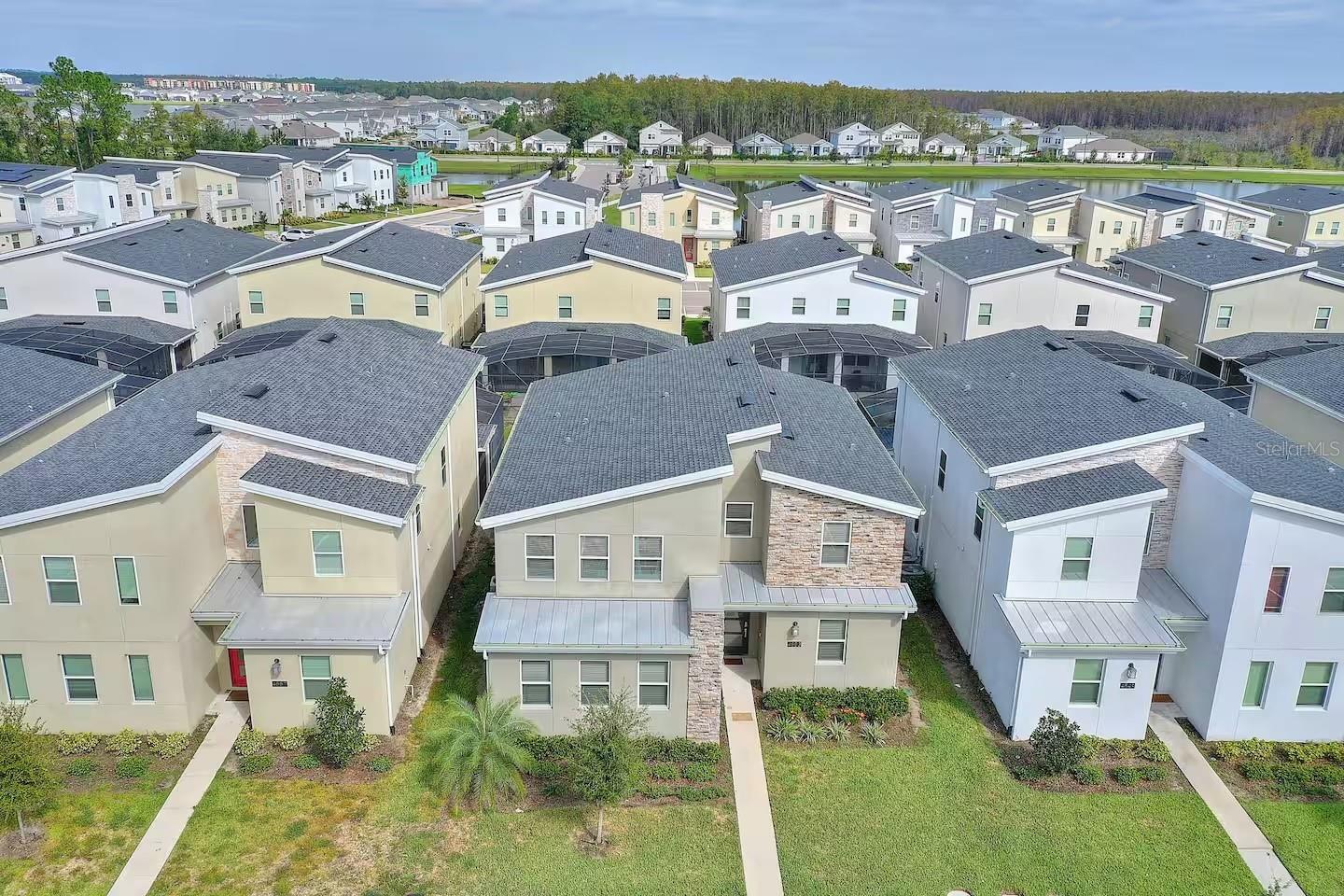 COVE AT STOREY LAKE II - Residential