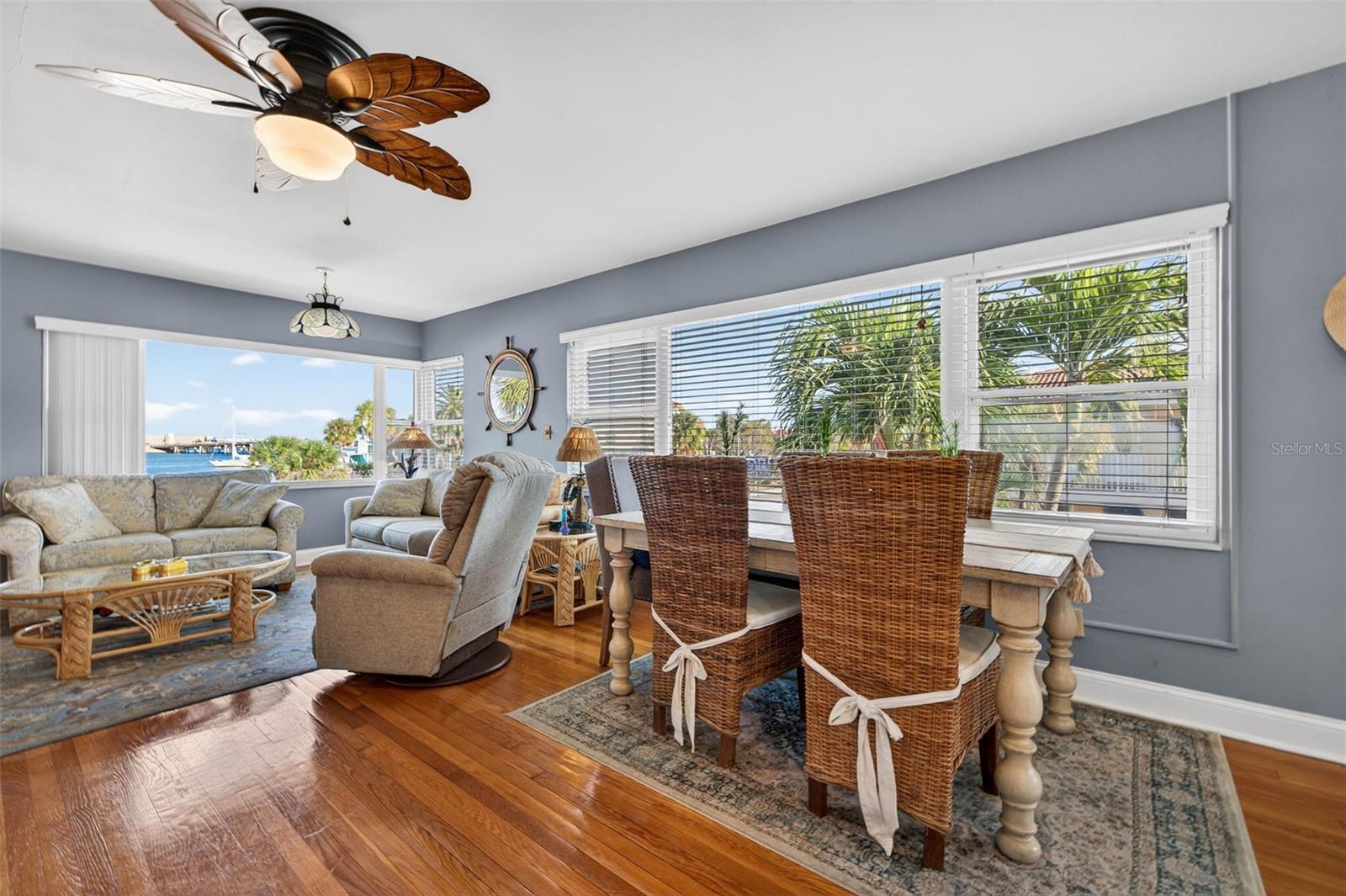 BAY ISLES CONDO - Residential