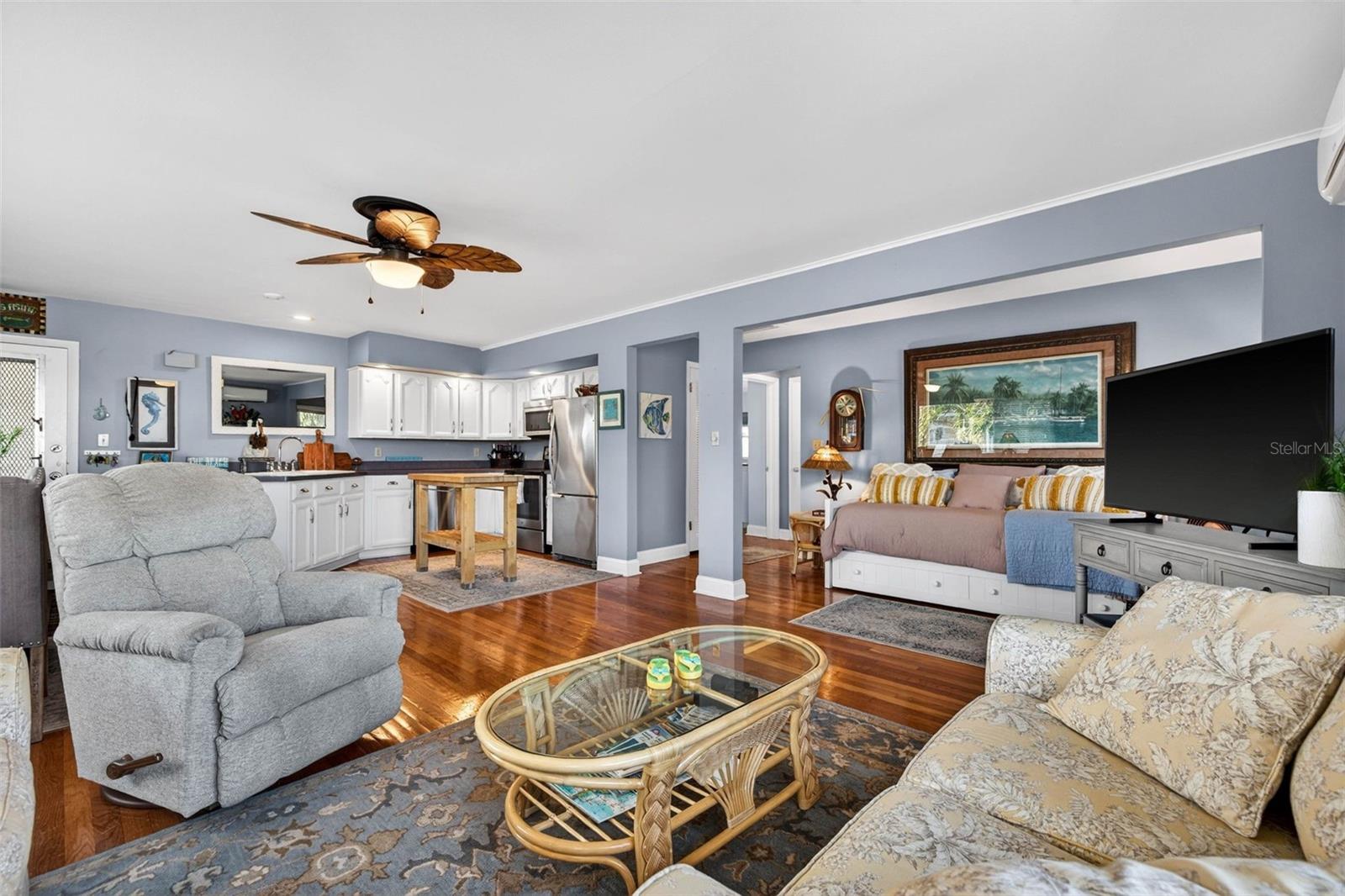 BAY ISLES CONDO - Residential