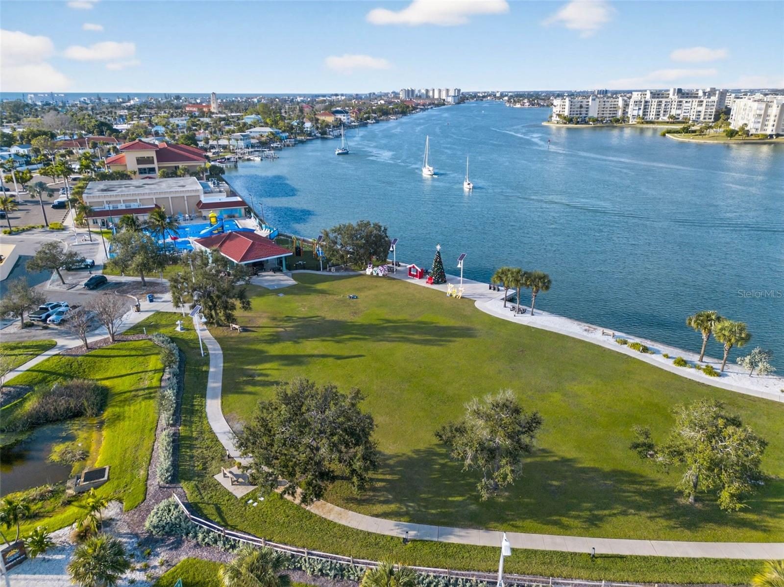 BAY ISLES CONDO - Residential