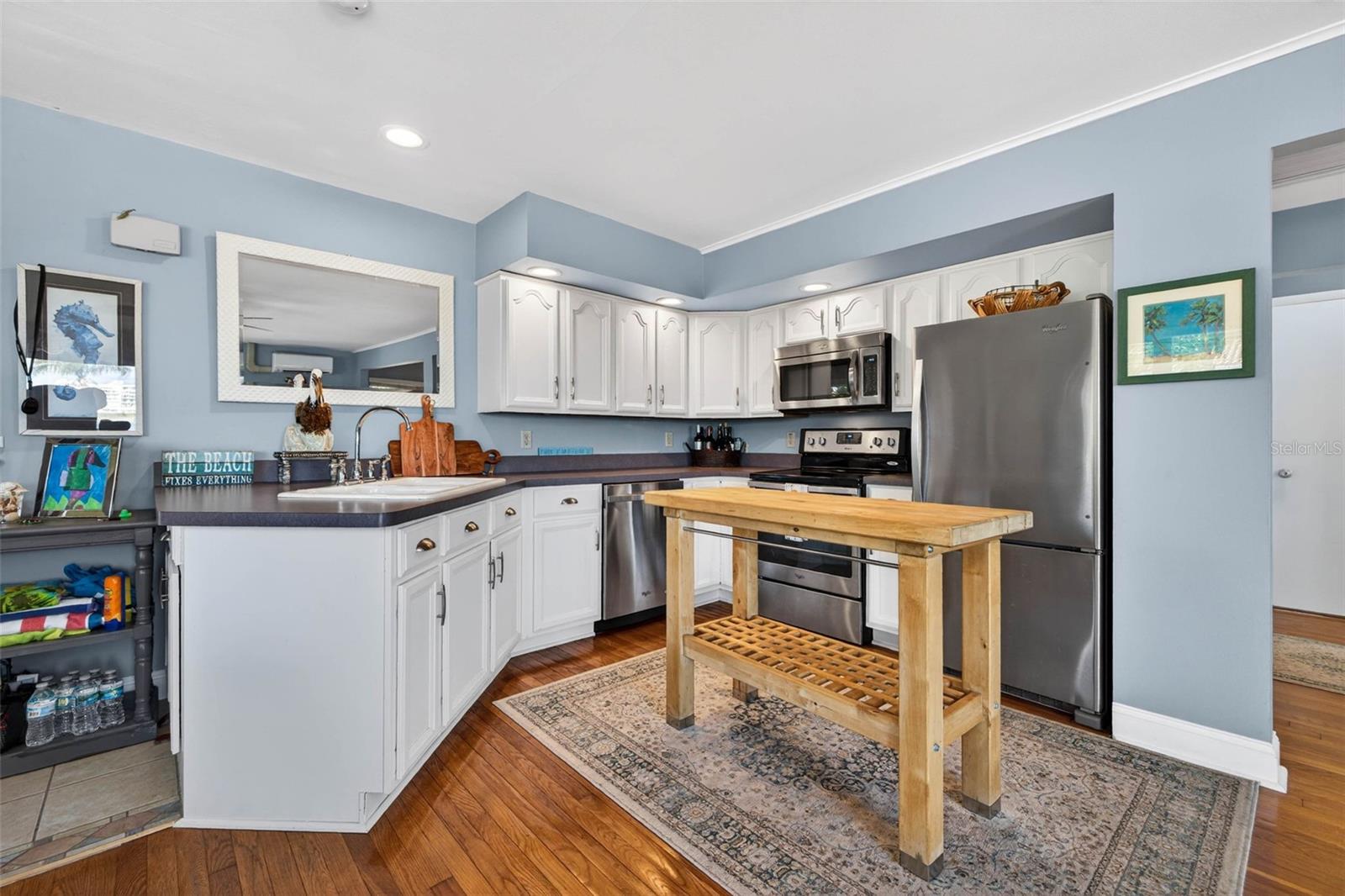 BAY ISLES CONDO - Residential