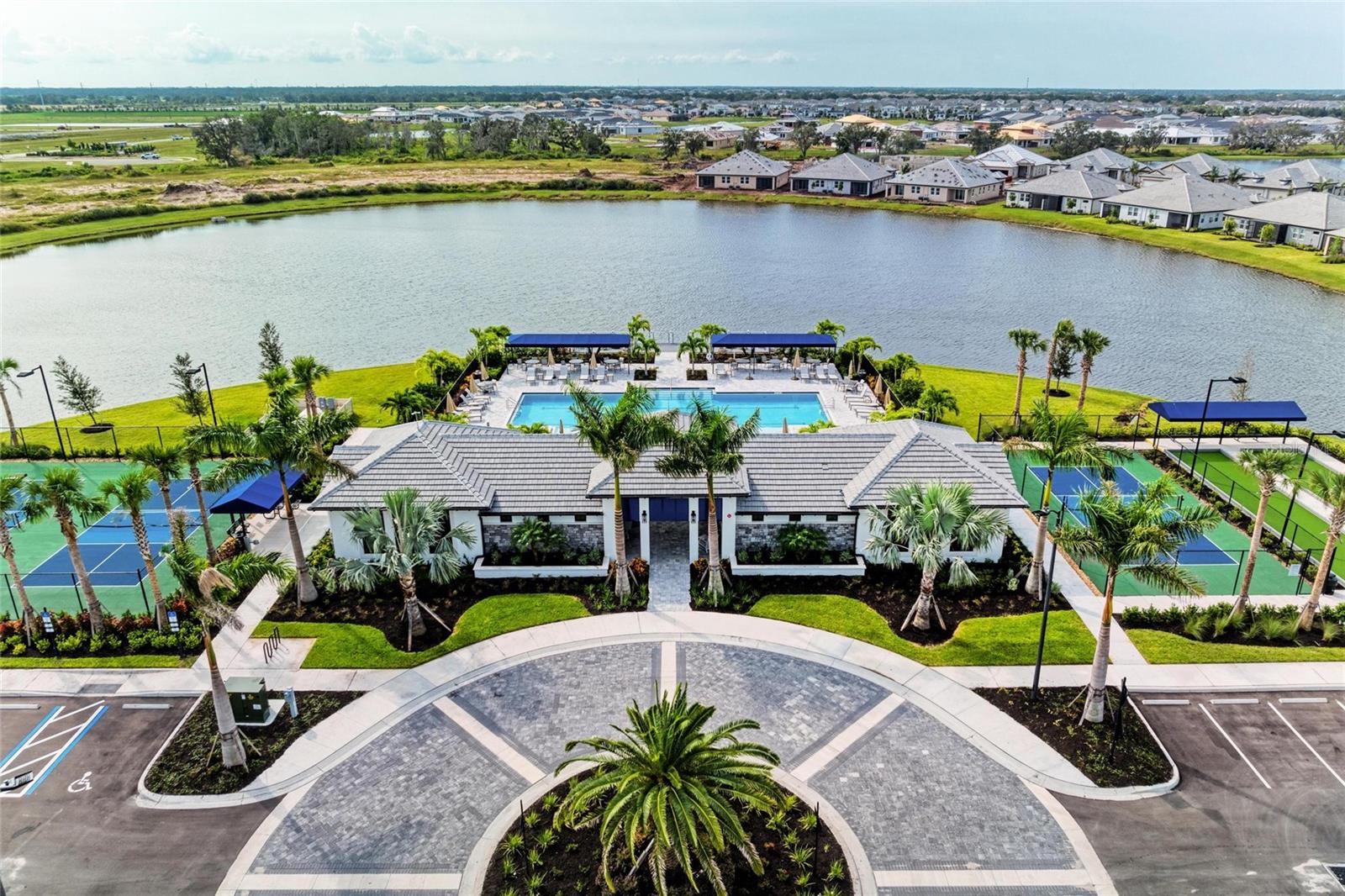SWEETWATER AT LAKEWOOD RANCH - Residential Lease