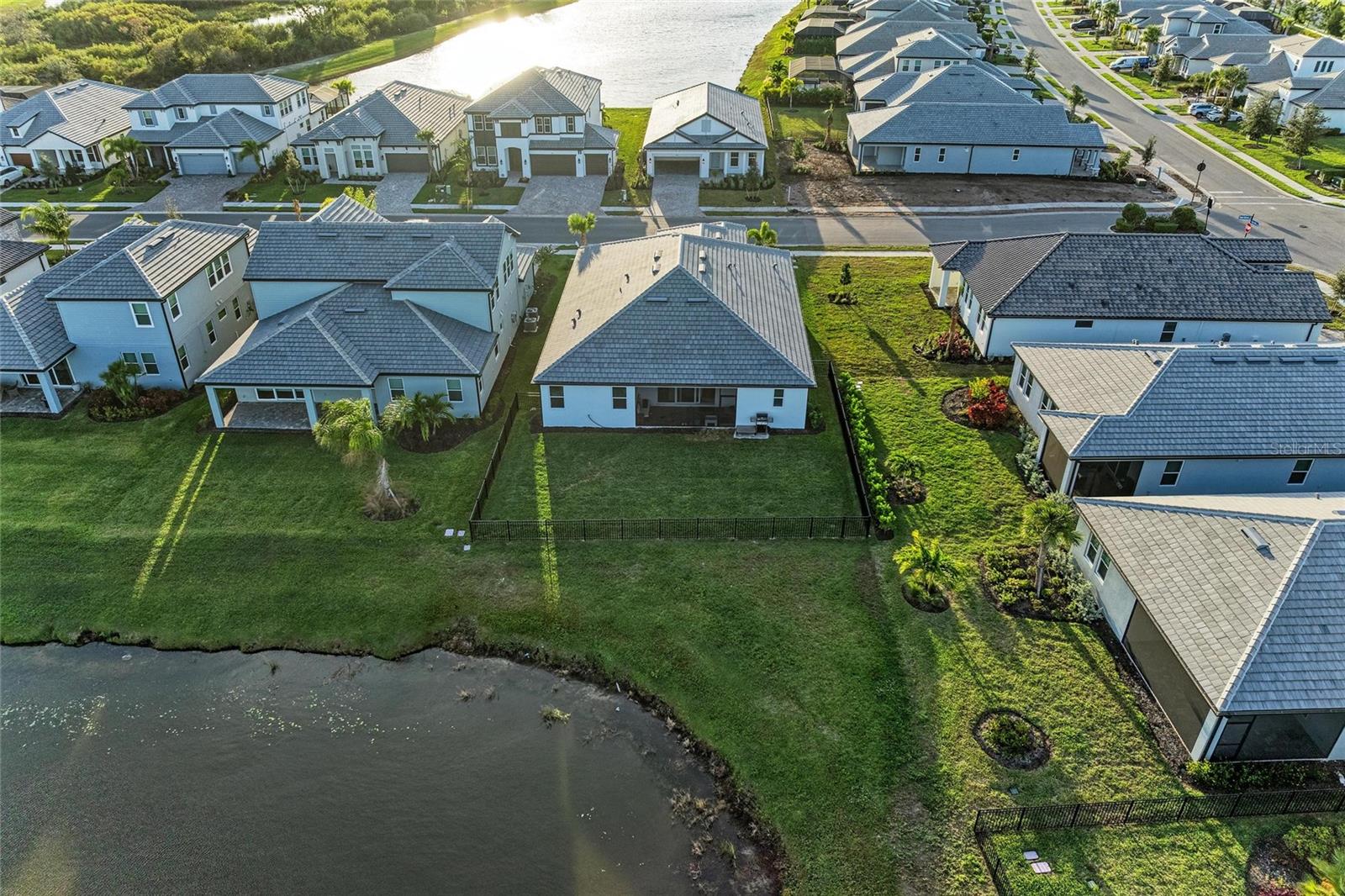 SWEETWATER AT LAKEWOOD RANCH - Residential Lease