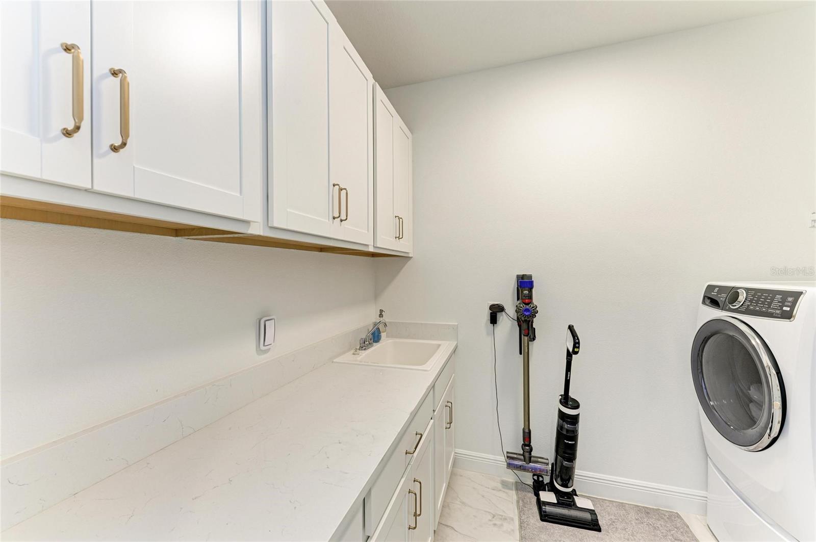 SWEETWATER AT LAKEWOOD RANCH - Residential Lease