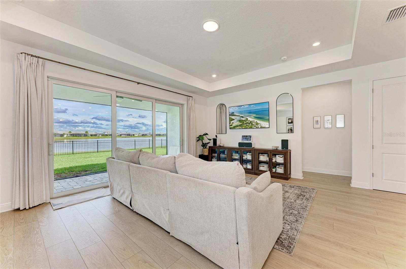 SWEETWATER AT LAKEWOOD RANCH - Residential Lease