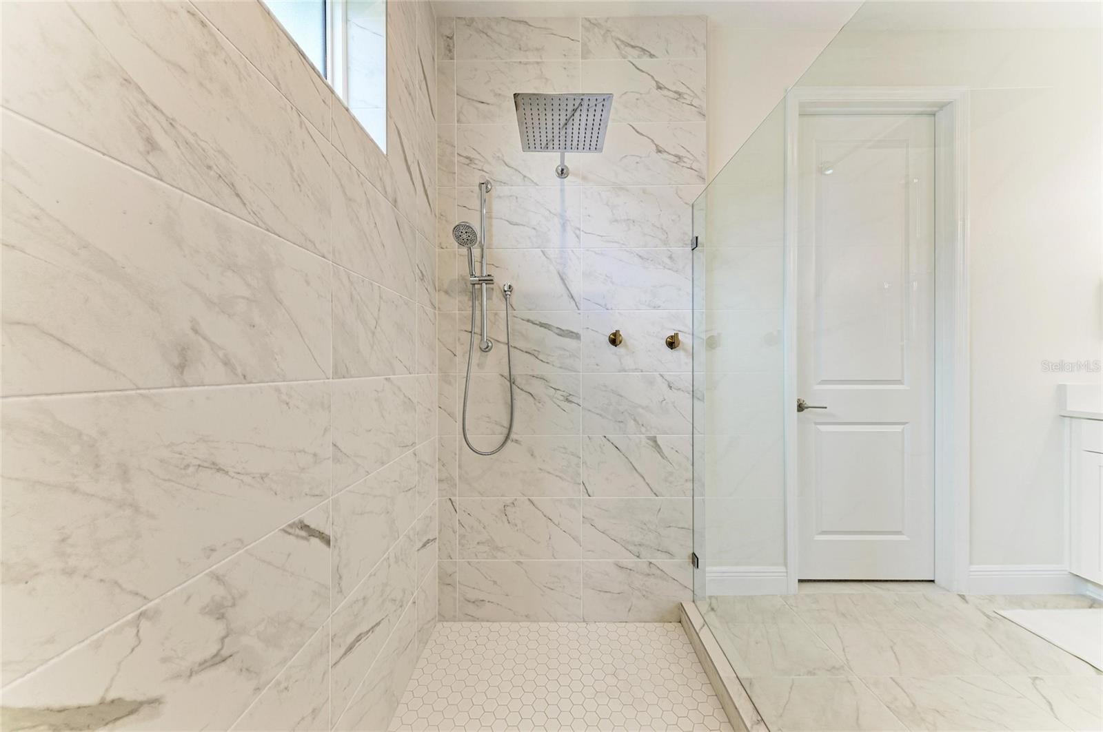 SWEETWATER AT LAKEWOOD RANCH - Residential Lease