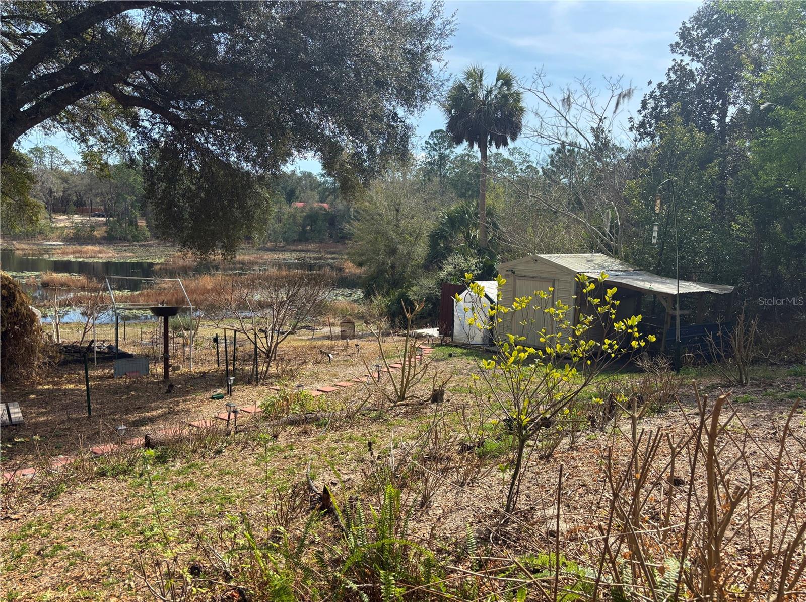 WOODS & LAKES - Residential