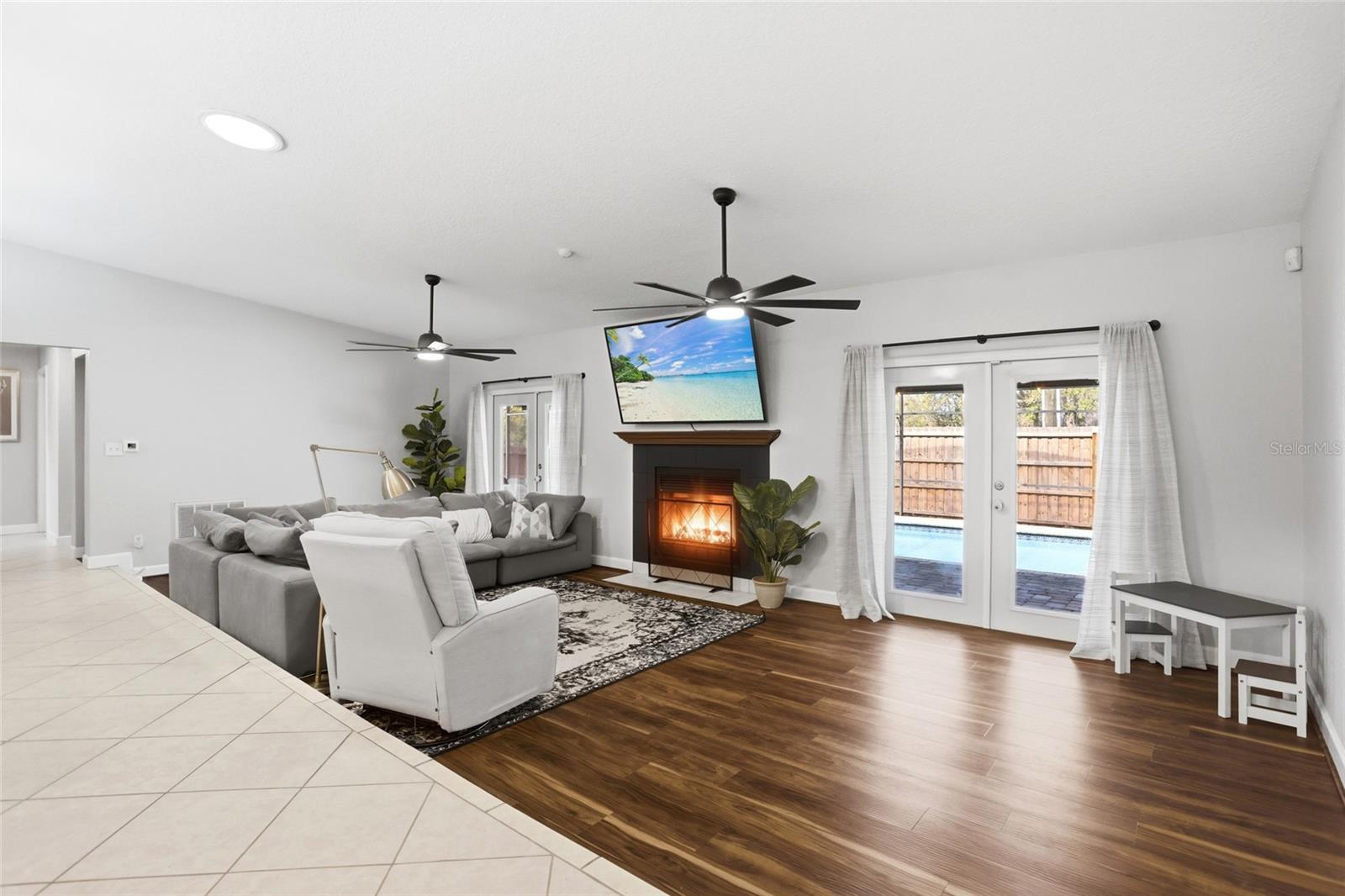 OAK FOREST UNIT 4 - Residential