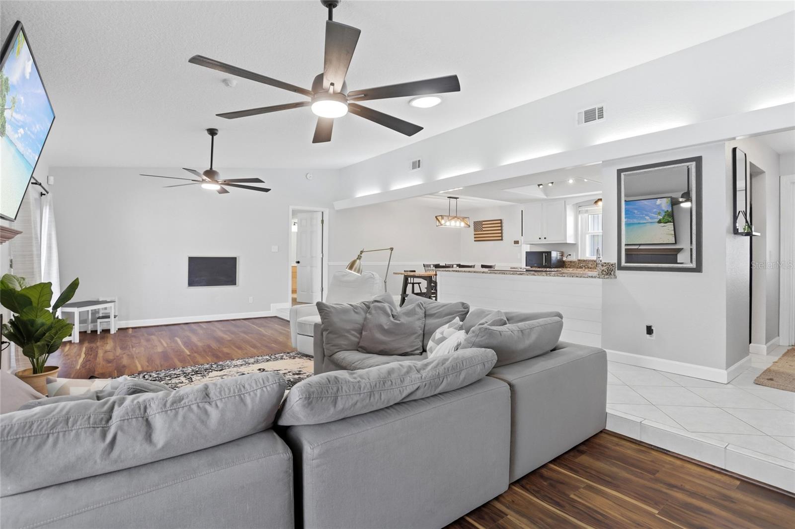 1010 TURKEY HOLLOW CIRCLE