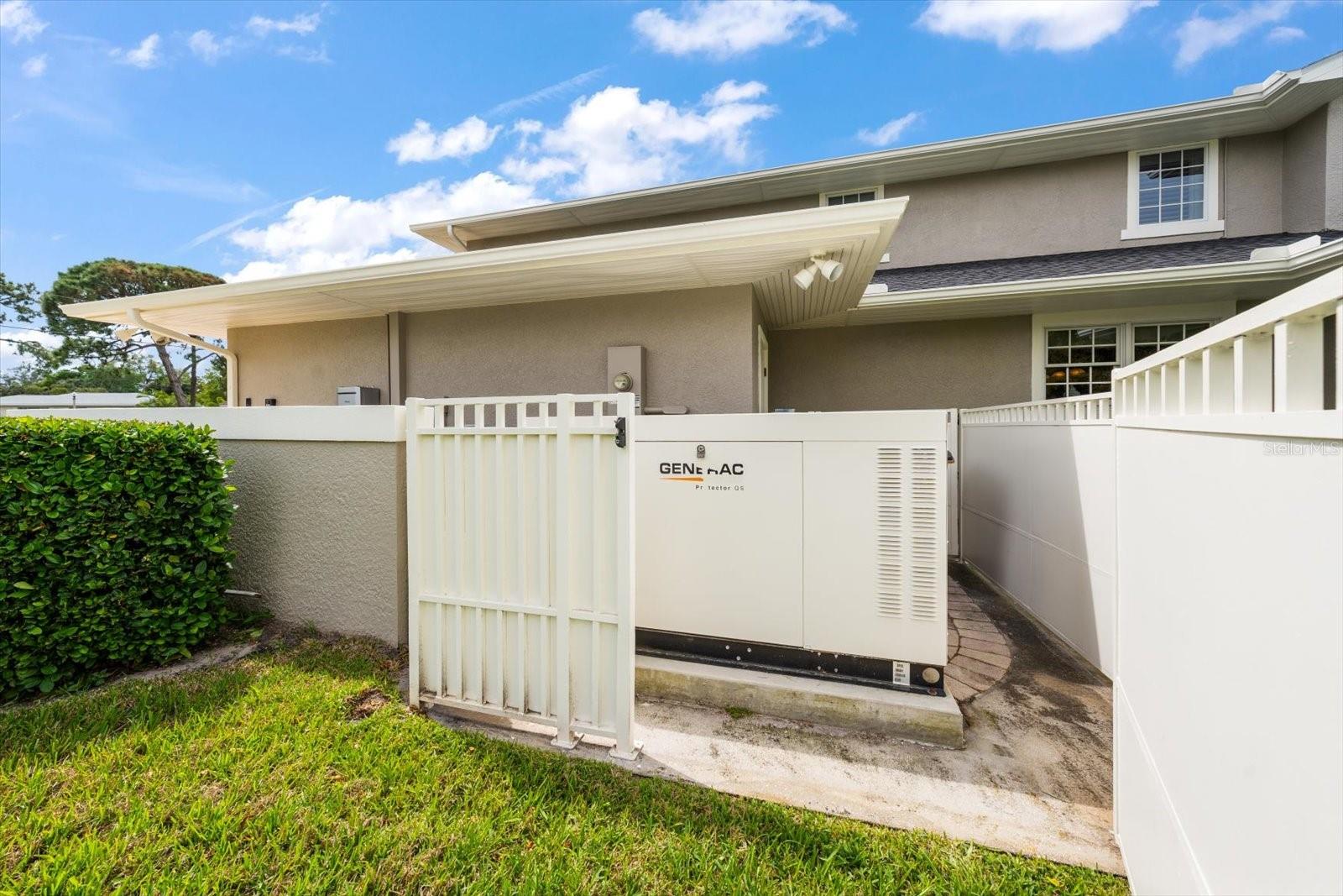 BELLEAIR ESTATES - Residential