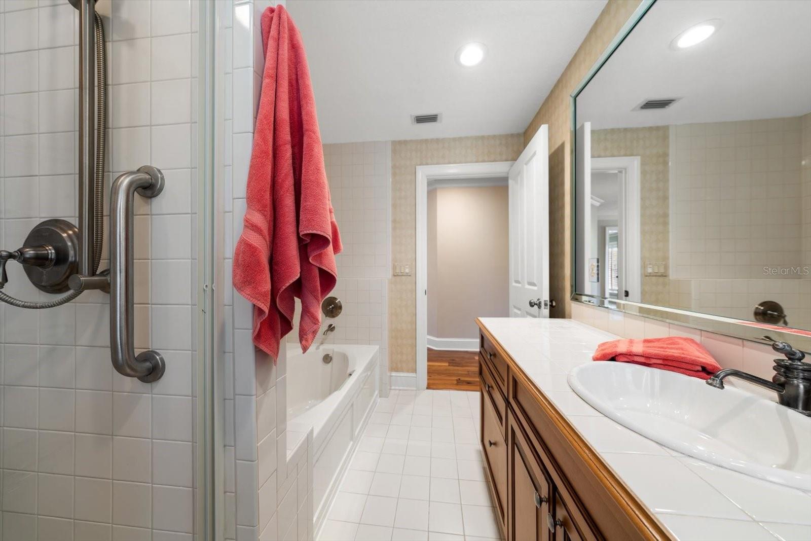 BELLEAIR ESTATES - Residential