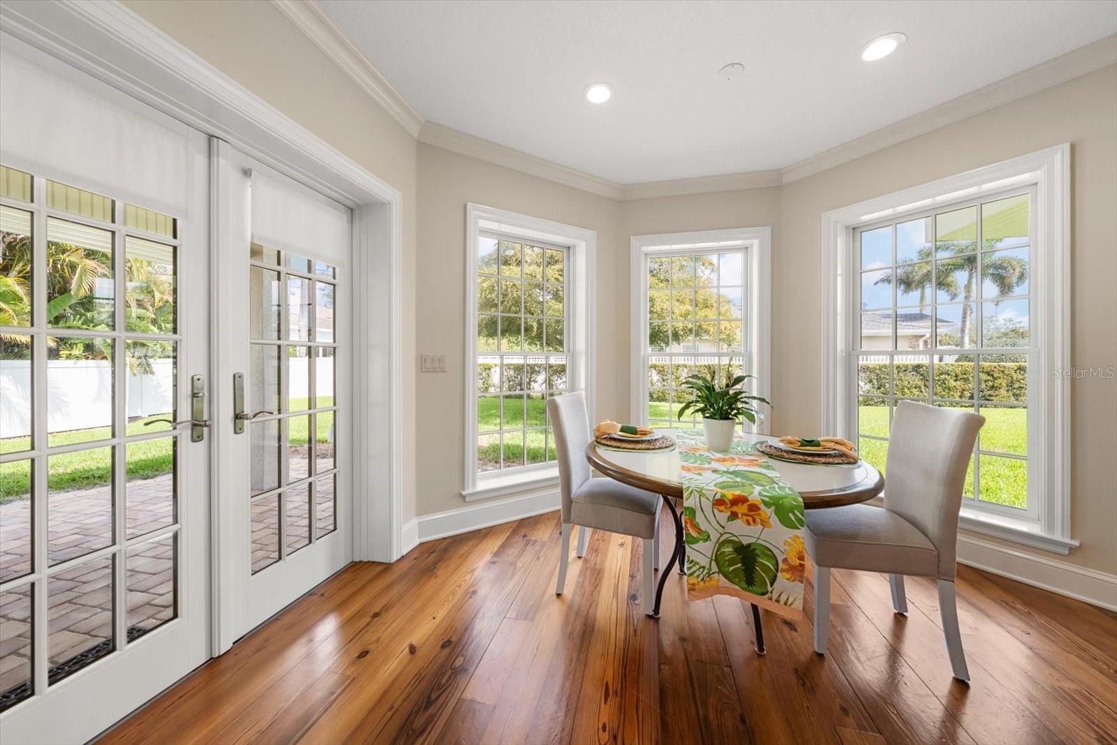 BELLEAIR ESTATES - Residential