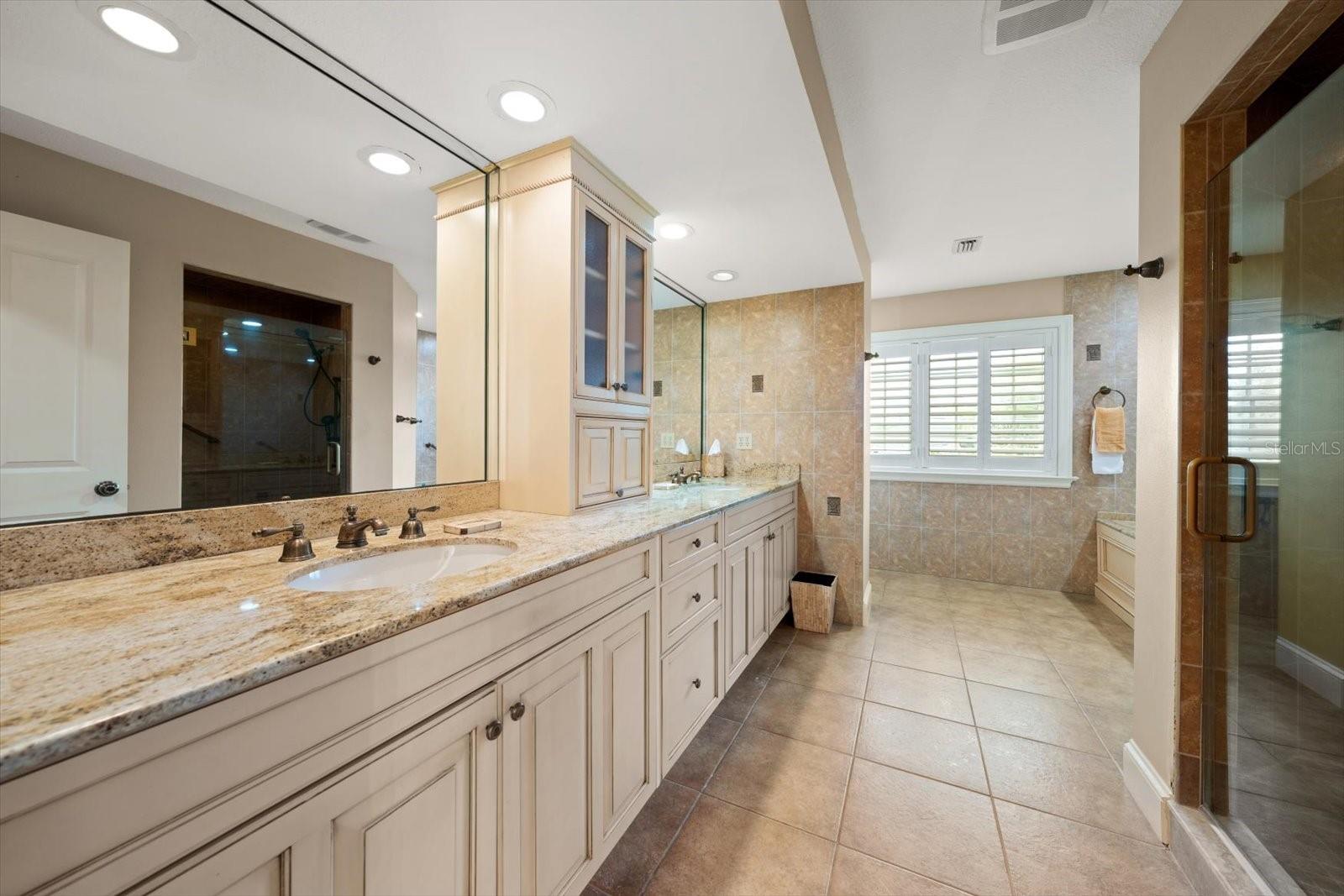 BELLEAIR ESTATES - Residential