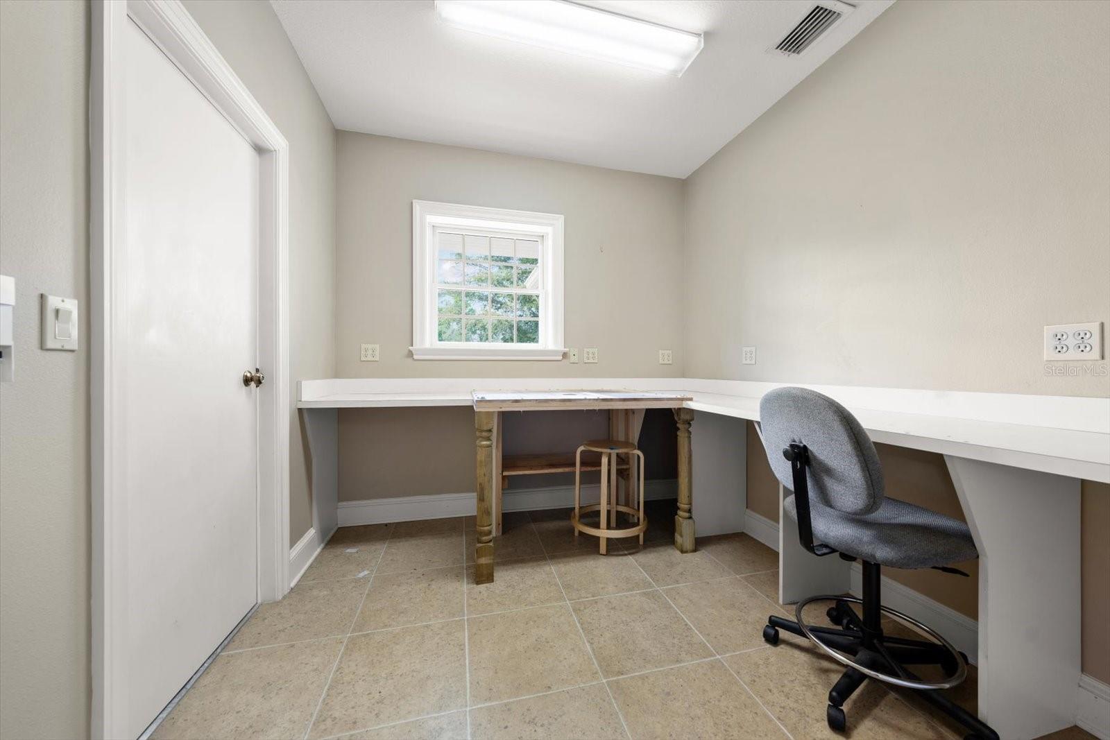 BELLEAIR ESTATES - Residential