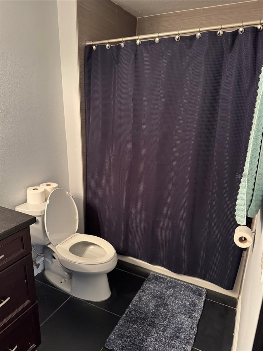 VILLAS AT LAKESIDE A CONDO - Residential Lease