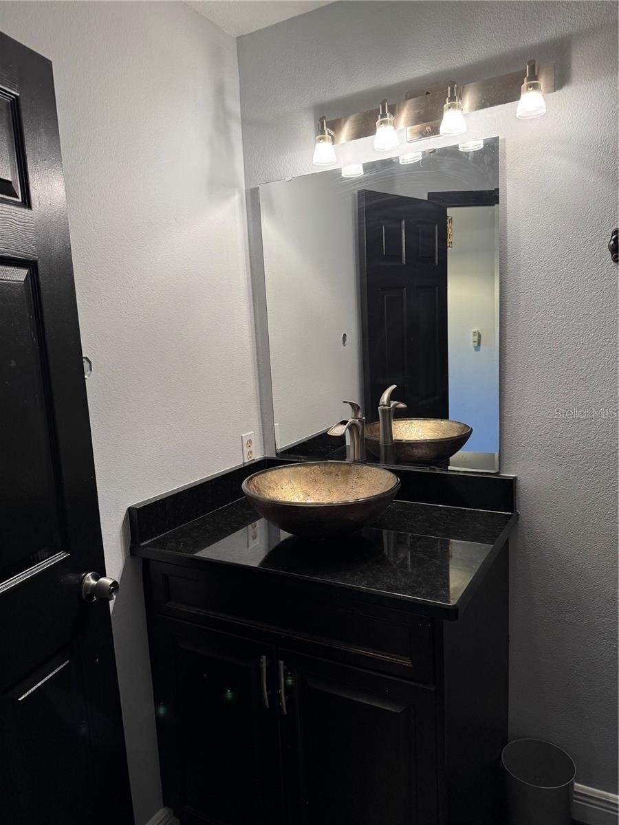 VILLAS AT LAKESIDE A CONDO - Residential Lease