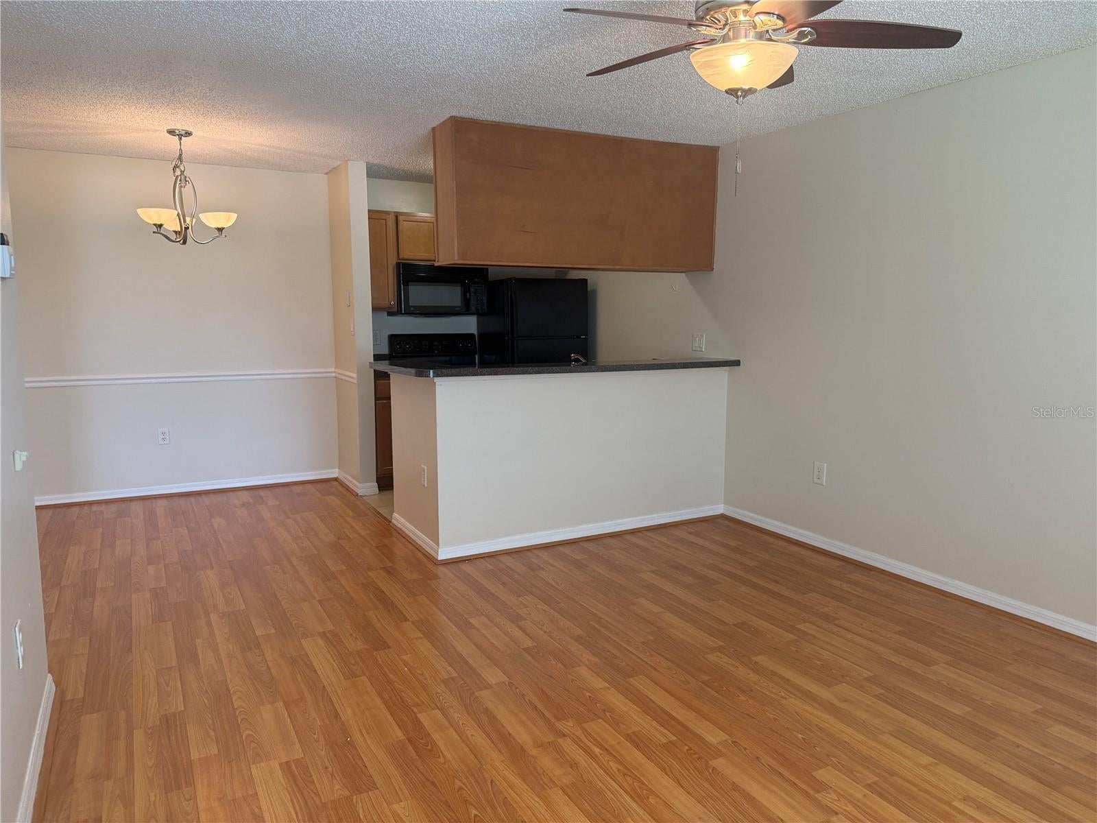 220 LAKE PARSONS GREEN 205
