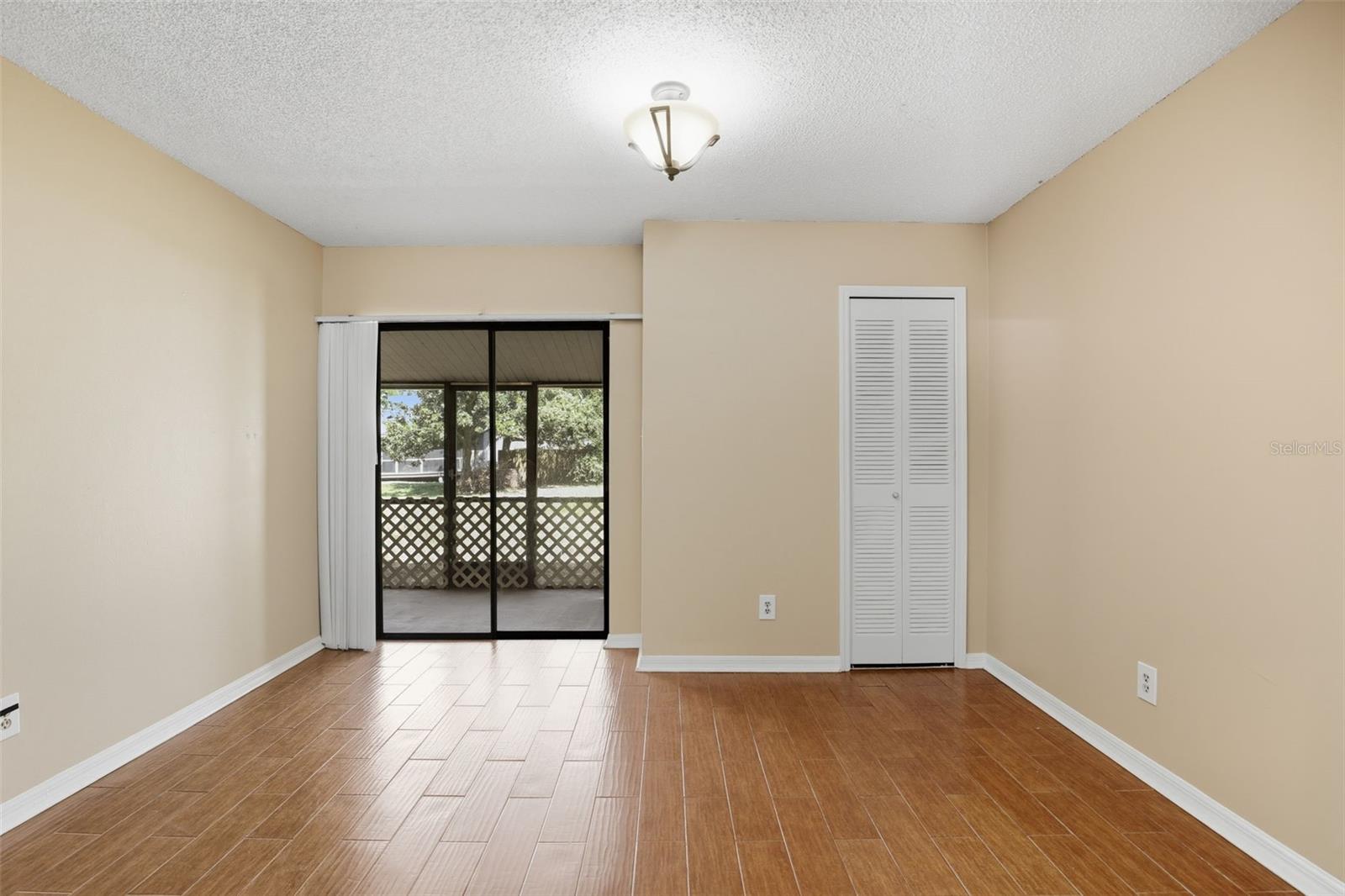 LAKE WAYMAN HEIGHTS LAKE ADD - Residential Lease