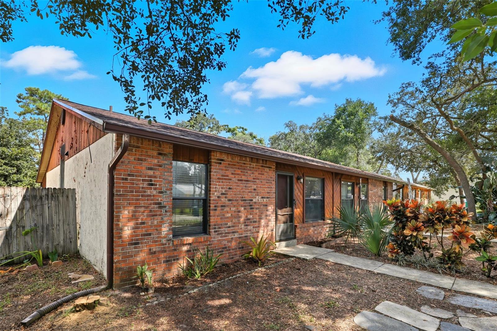 LAKE WAYMAN HEIGHTS LAKE ADD - Residential Lease