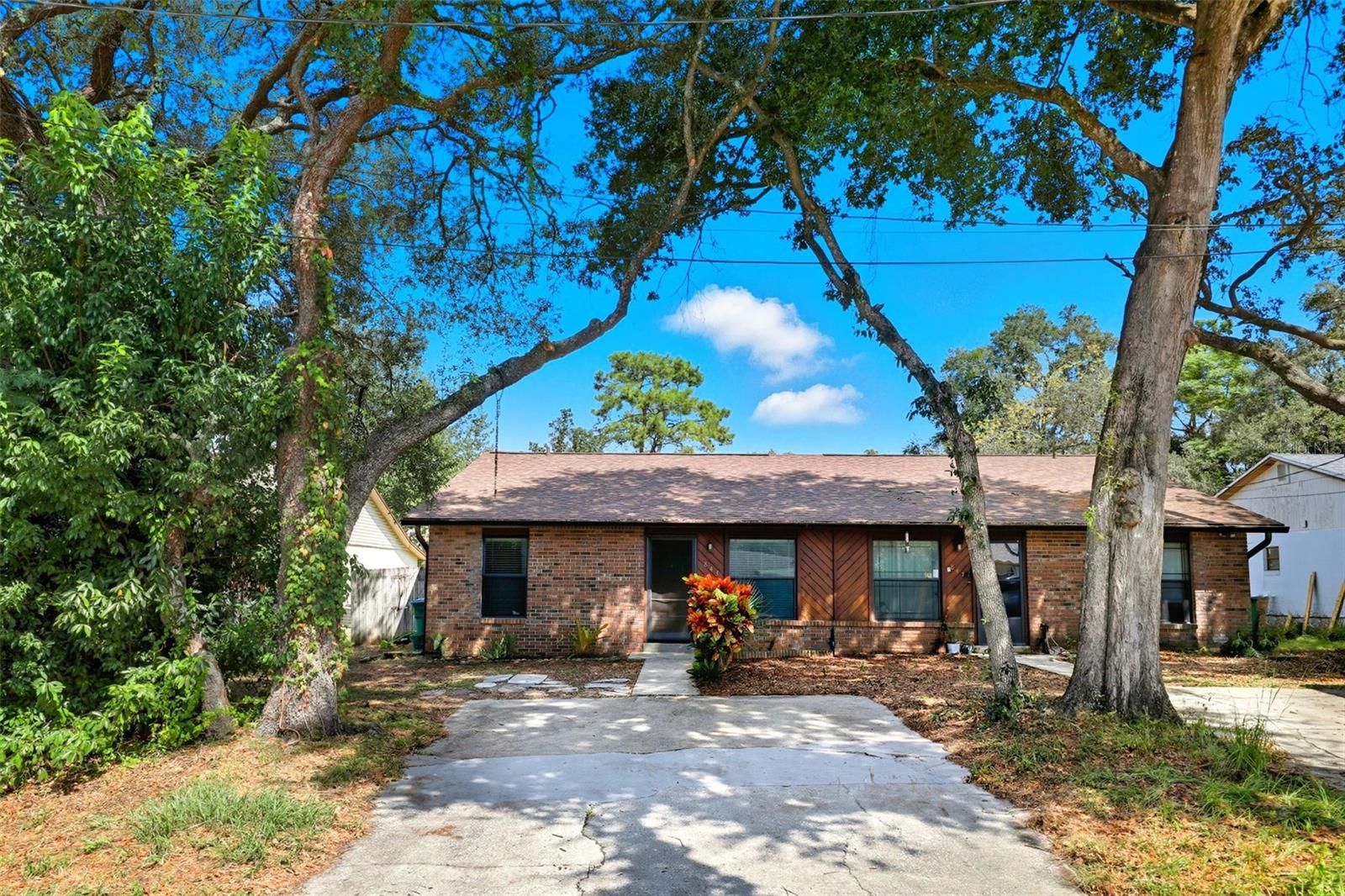 LAKE WAYMAN HEIGHTS LAKE ADD - Residential Lease