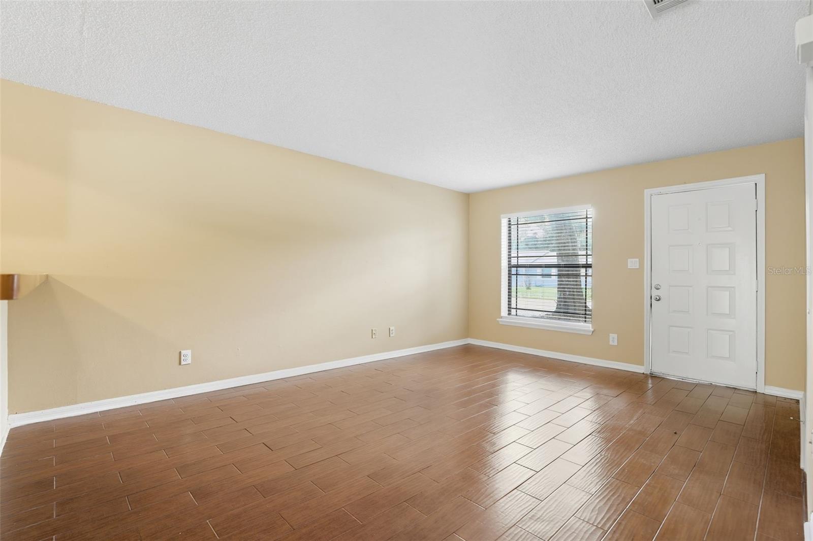 LAKE WAYMAN HEIGHTS LAKE ADD - Residential Lease