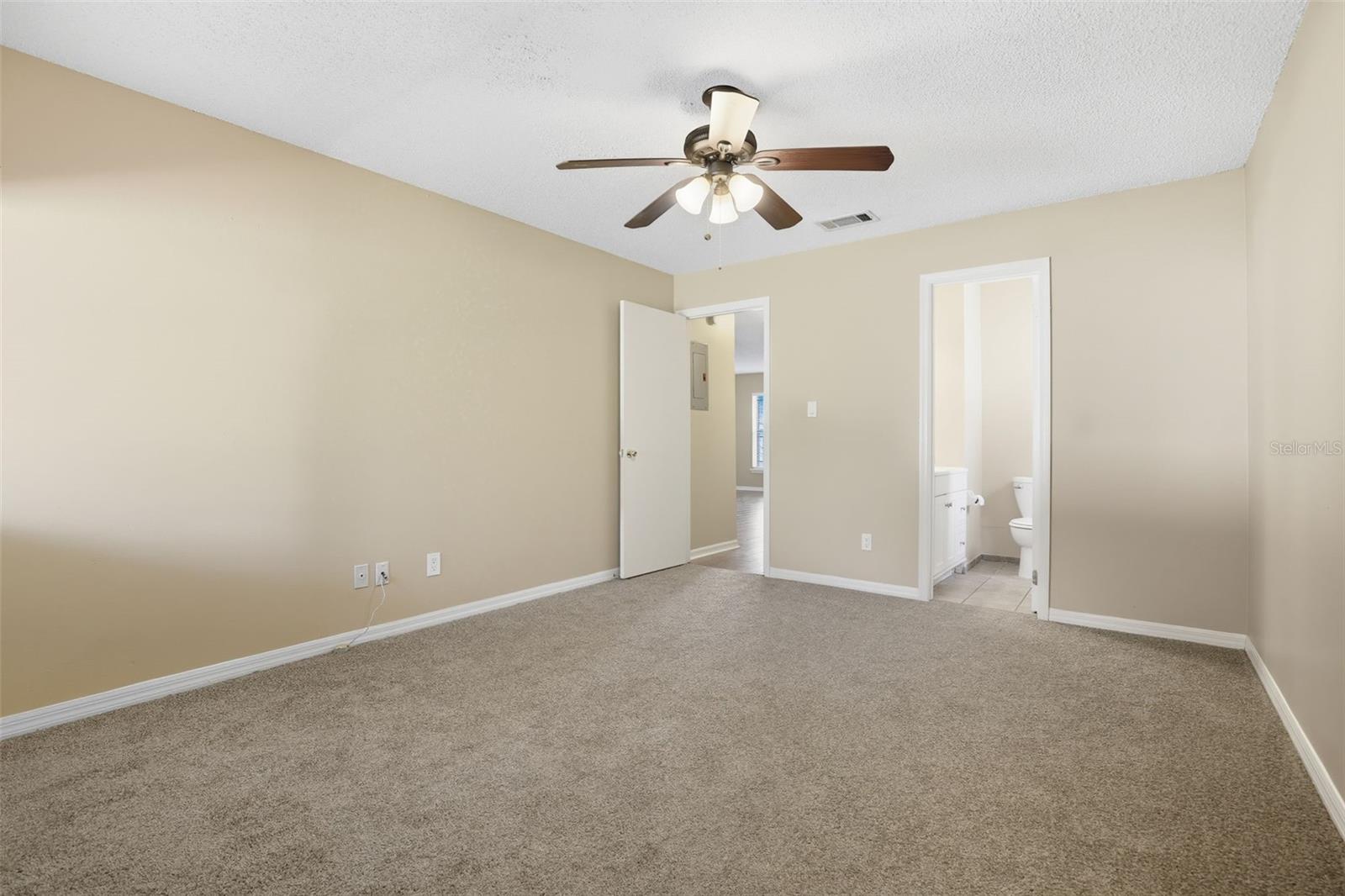 LAKE WAYMAN HEIGHTS LAKE ADD - Residential Lease