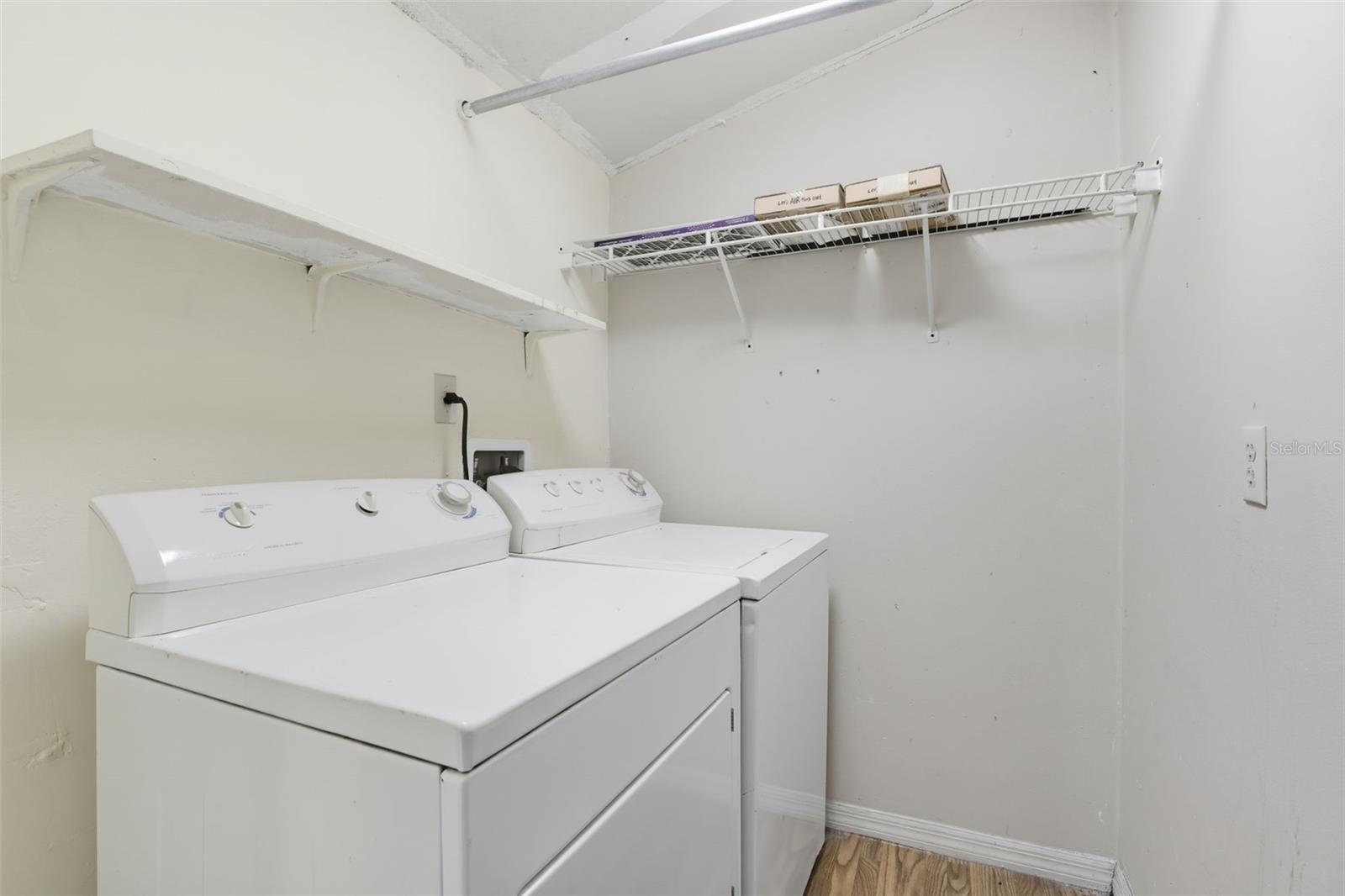 LAKE WAYMAN HEIGHTS LAKE ADD - Residential Lease