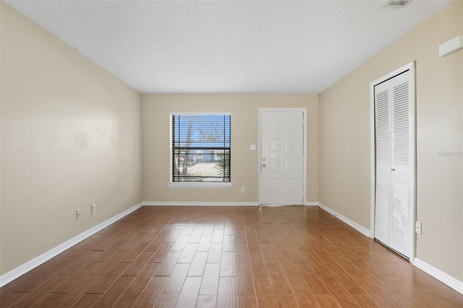 LAKE WAYMAN HEIGHTS LAKE ADD - Residential Lease