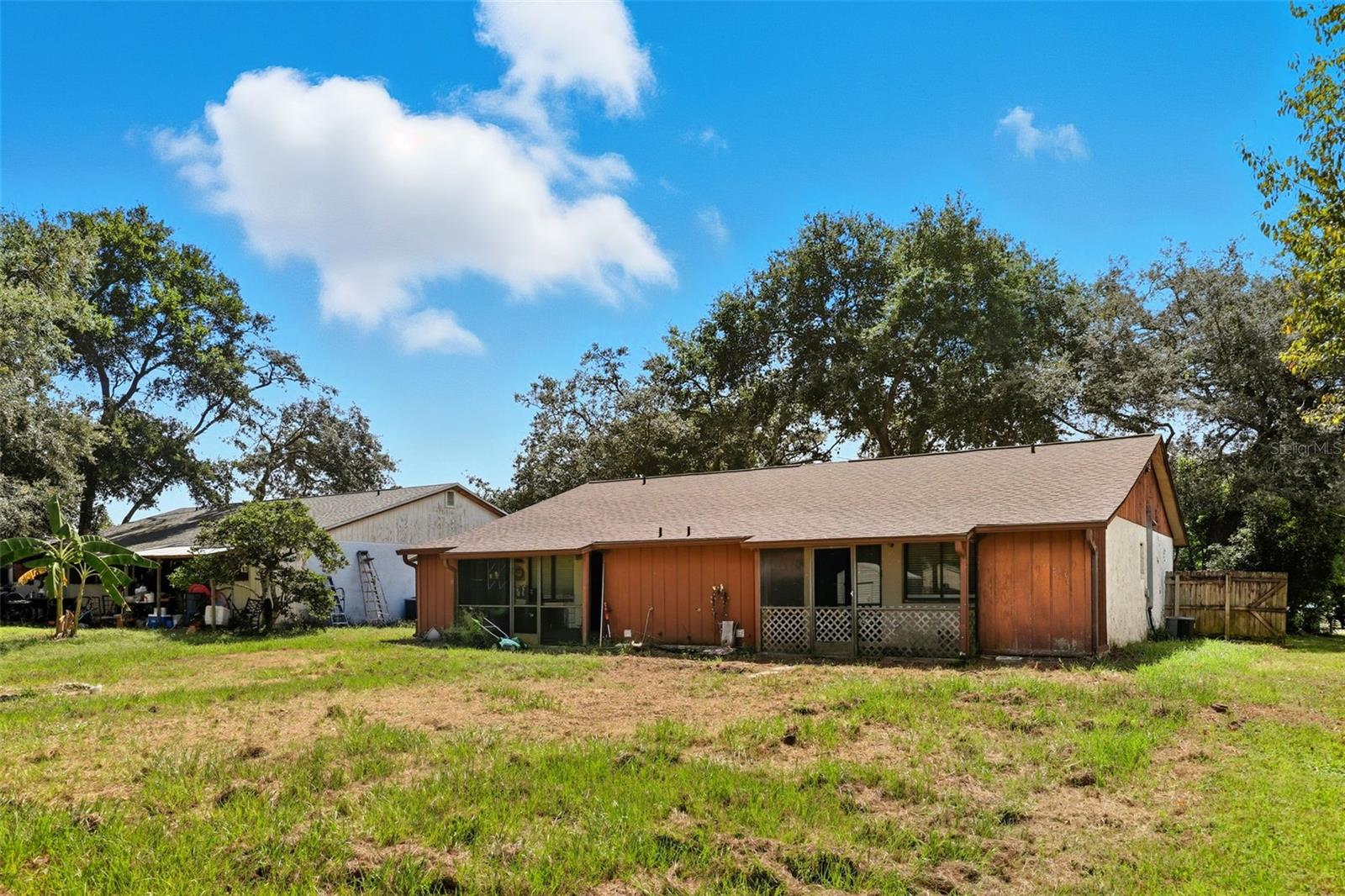 LAKE WAYMAN HEIGHTS LAKE ADD - Residential Lease