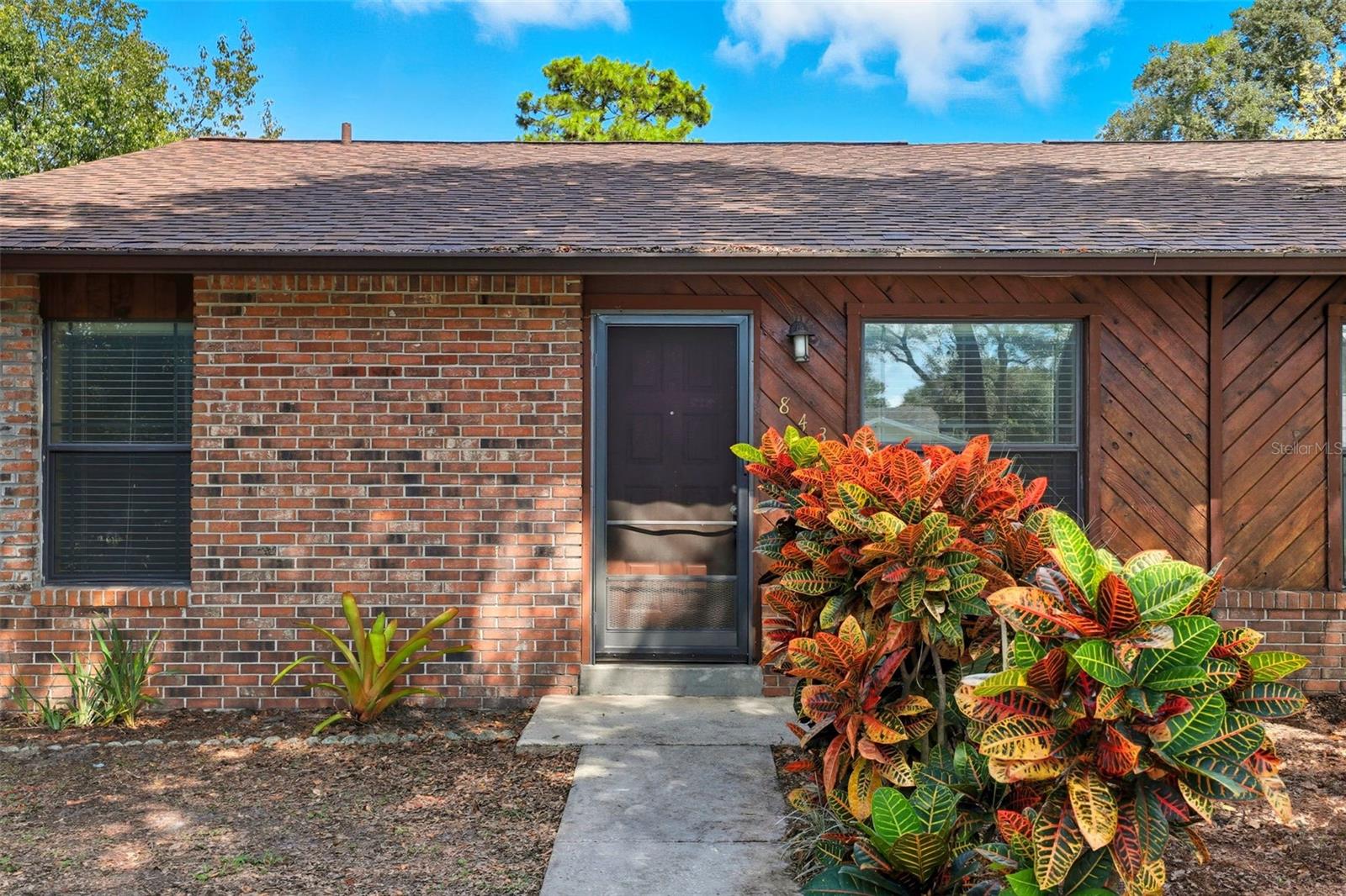 LAKE WAYMAN HEIGHTS LAKE ADD - Residential Lease