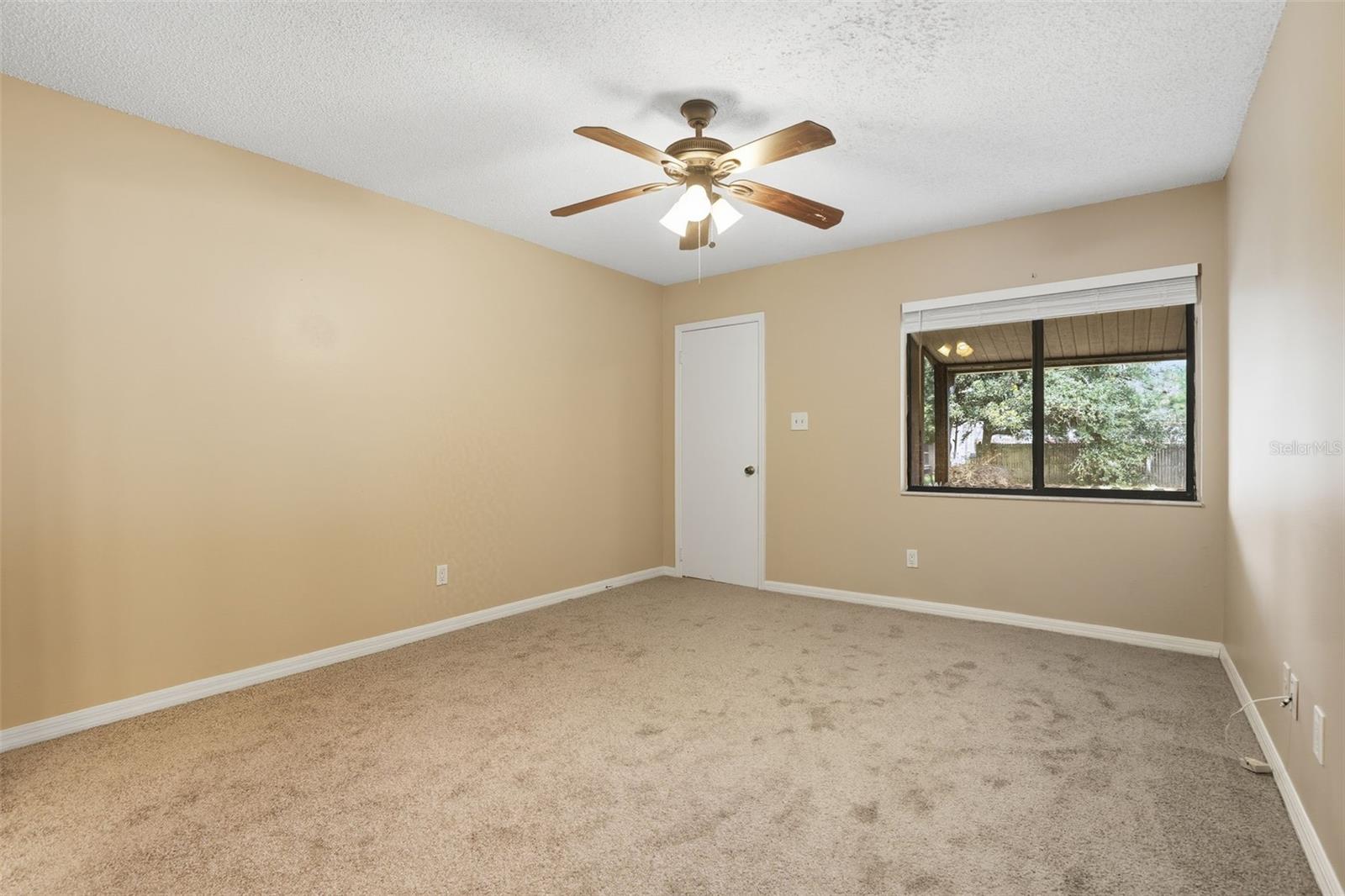 LAKE WAYMAN HEIGHTS LAKE ADD - Residential Lease